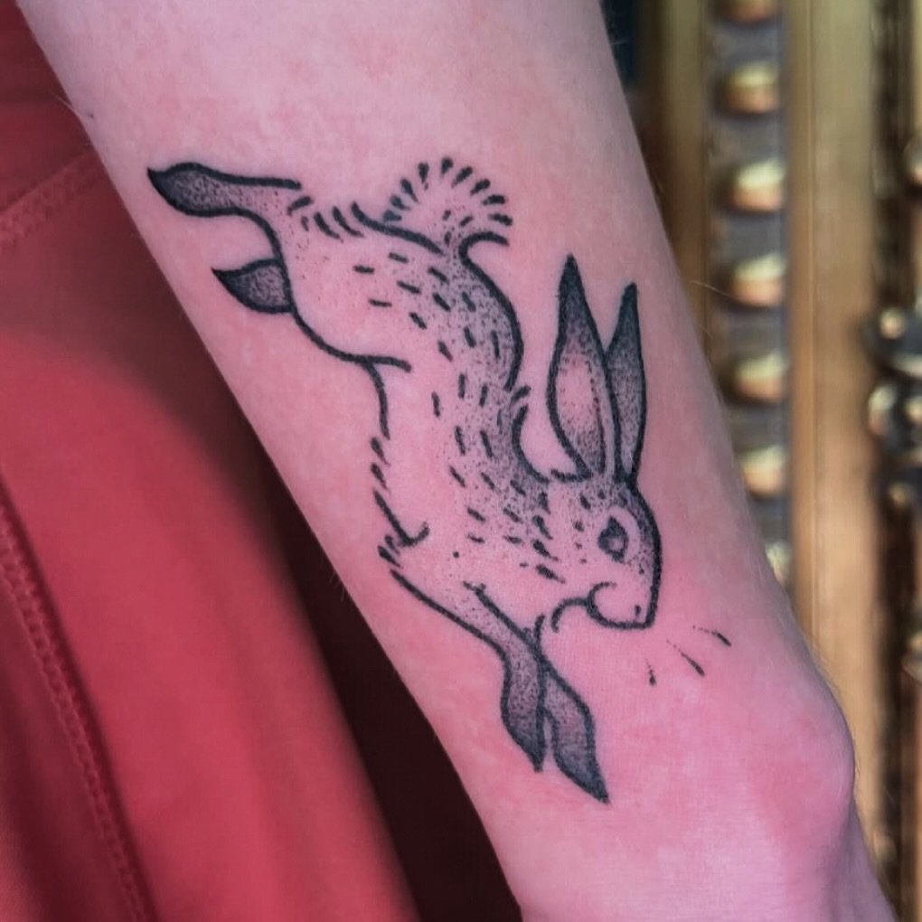 A little tribute to watership down from our lovely @elphie.quinn 
.
If you&rsquo;ve been looking for a unique artist creating grounded detailed designs, look no further. Get in touch directly to grab your next tattoo.
.
#handpoked #handpushedtattoo #