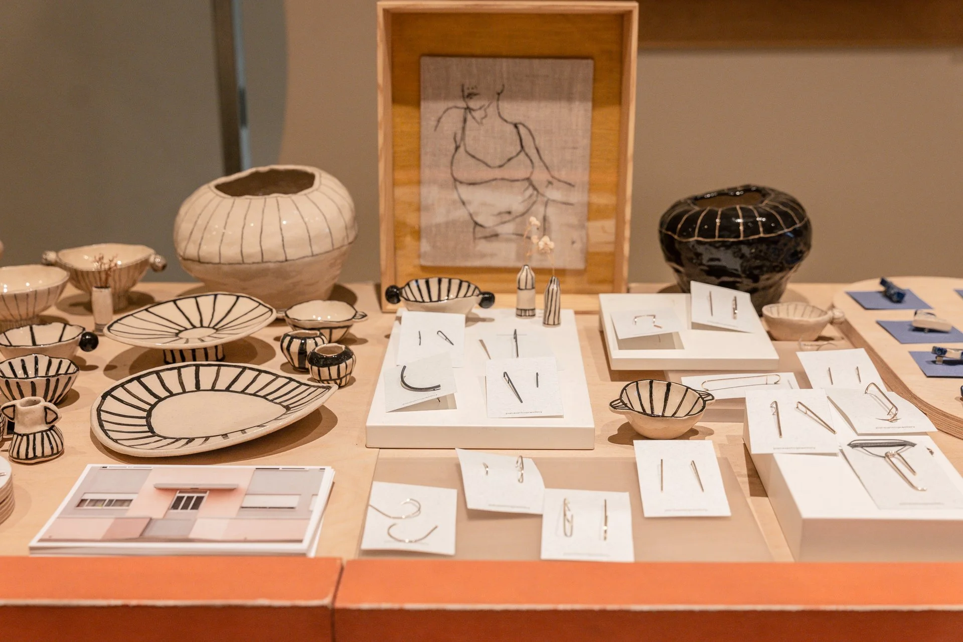 APT_ShopInPorto_ CRUCreativeHub_2025_ (5).jpg