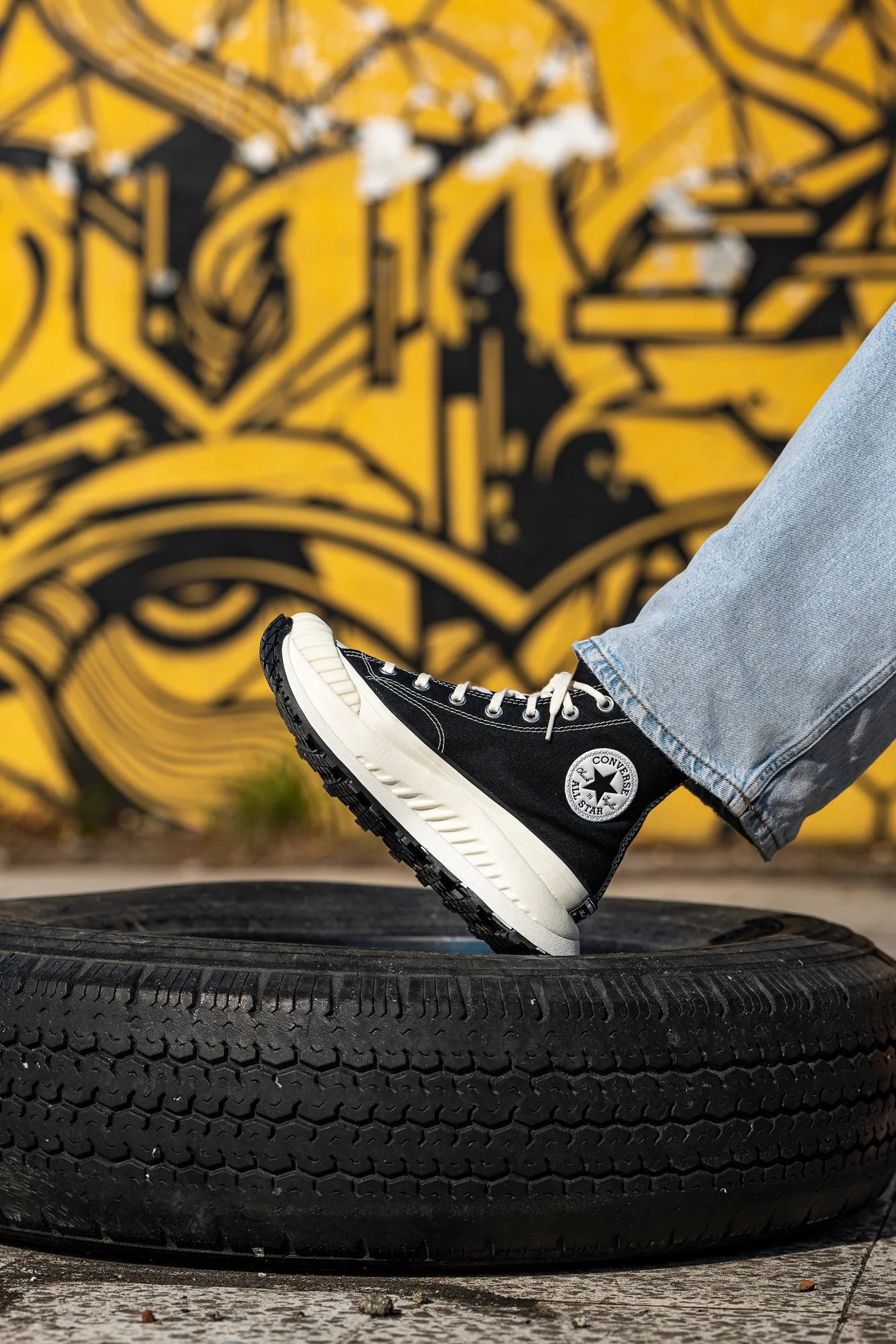 B-strong_grafittis-3.jpg
