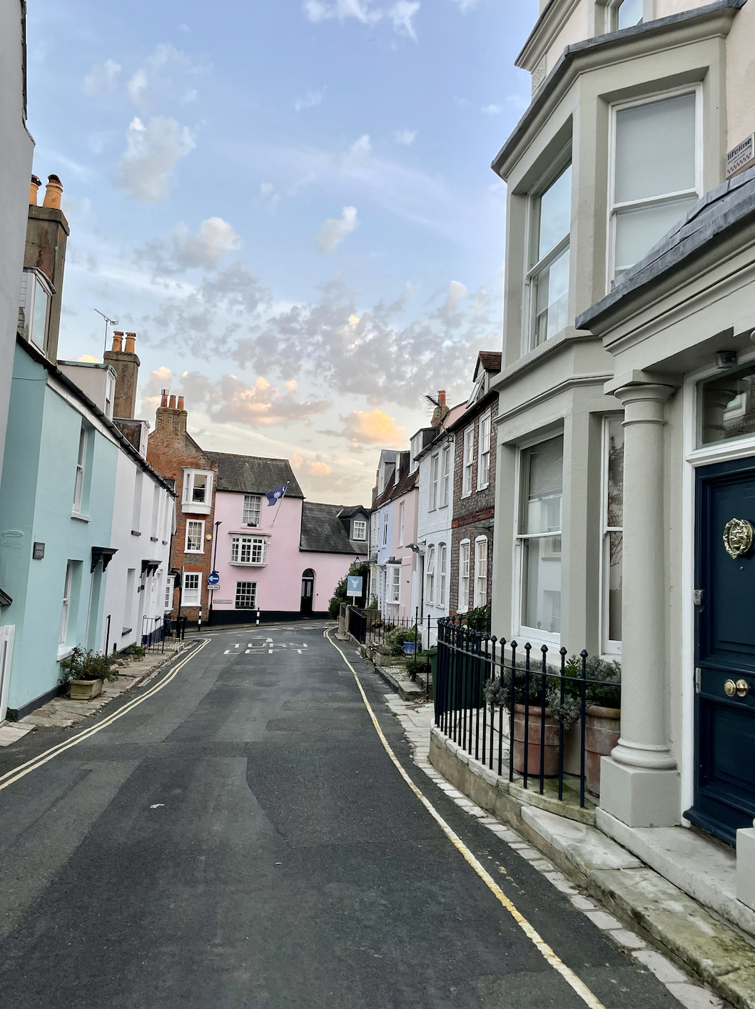 Cowes High Street Photo: © F. Hardy