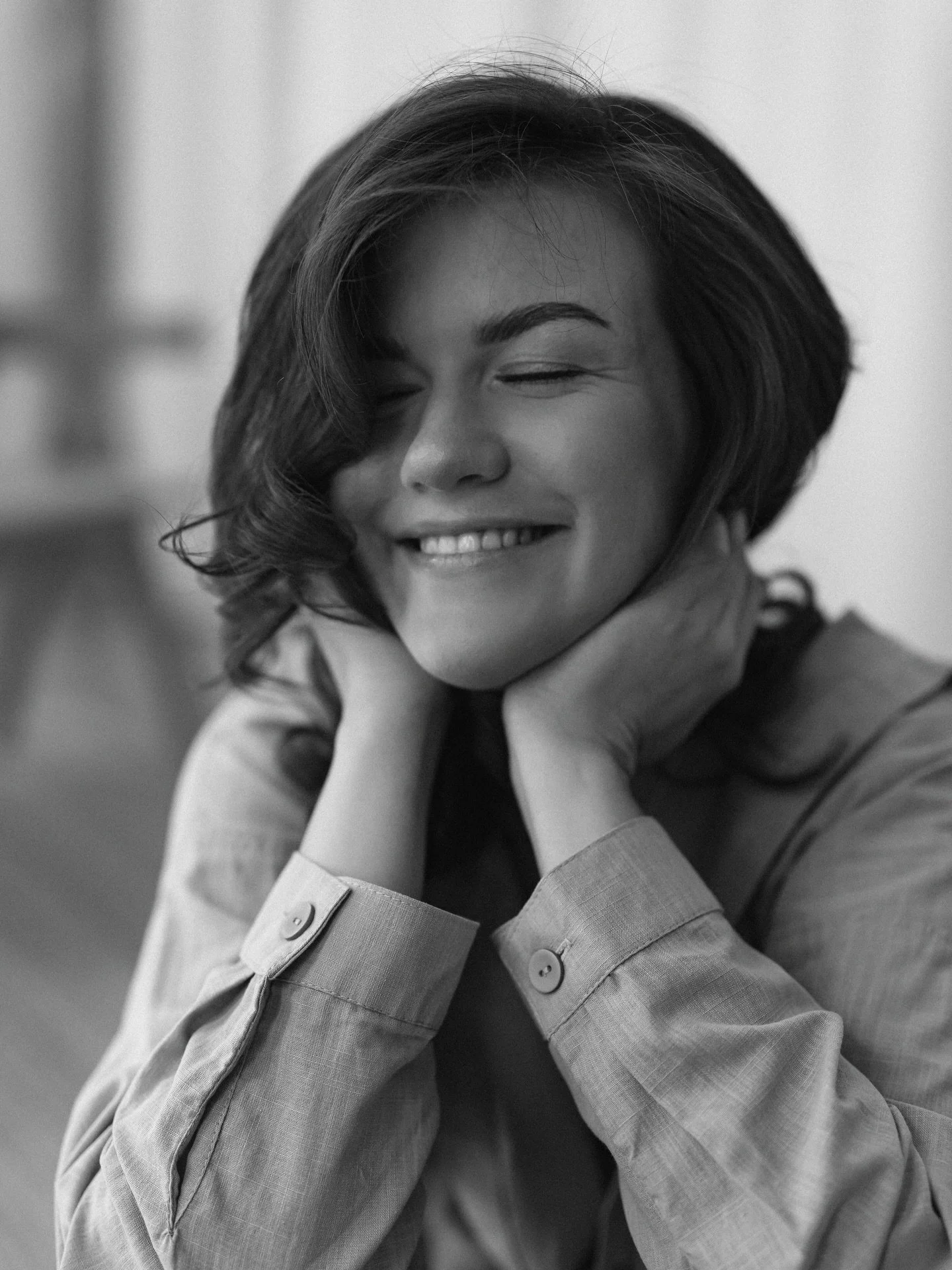 3,000 of you here ✨
Every time I think about it, it still feels like a little dream.

My goal was never to have followers,
but to have real people and create a community around art.

This account was born as my portfolio page back in 2017.
Now it&rsq