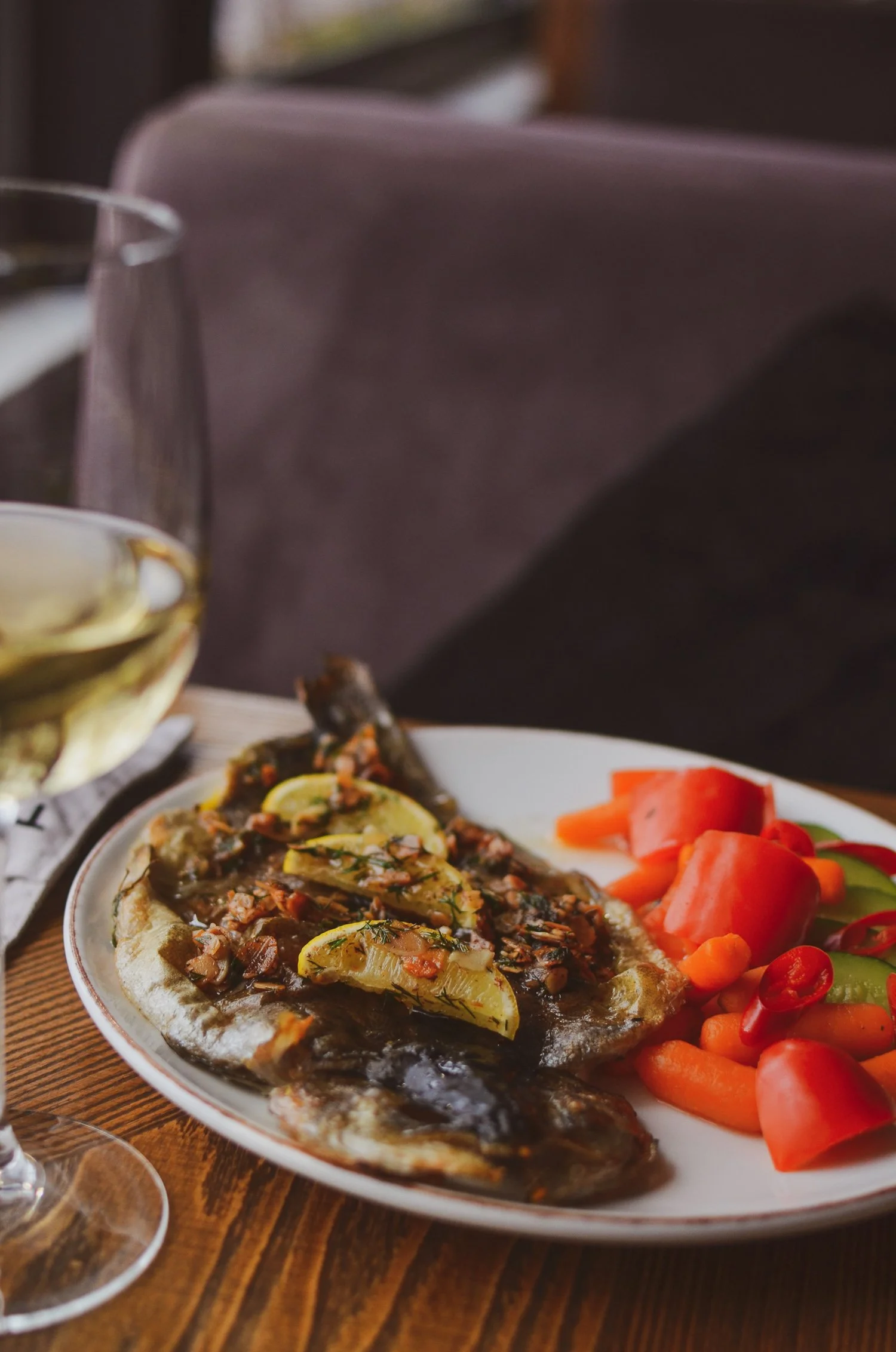 dorado-and-white-wine-1500w.jpg