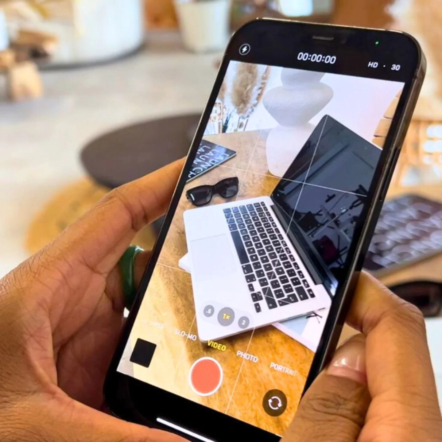 ✨ Trying to figure out which social media platform will give you the best ROI? Let&rsquo;s make it easier!

Choosing the right stage for your brand is crucial. Here&rsquo;s a quick breakdown of Instagram and Pinterest to help you decide which aligns 