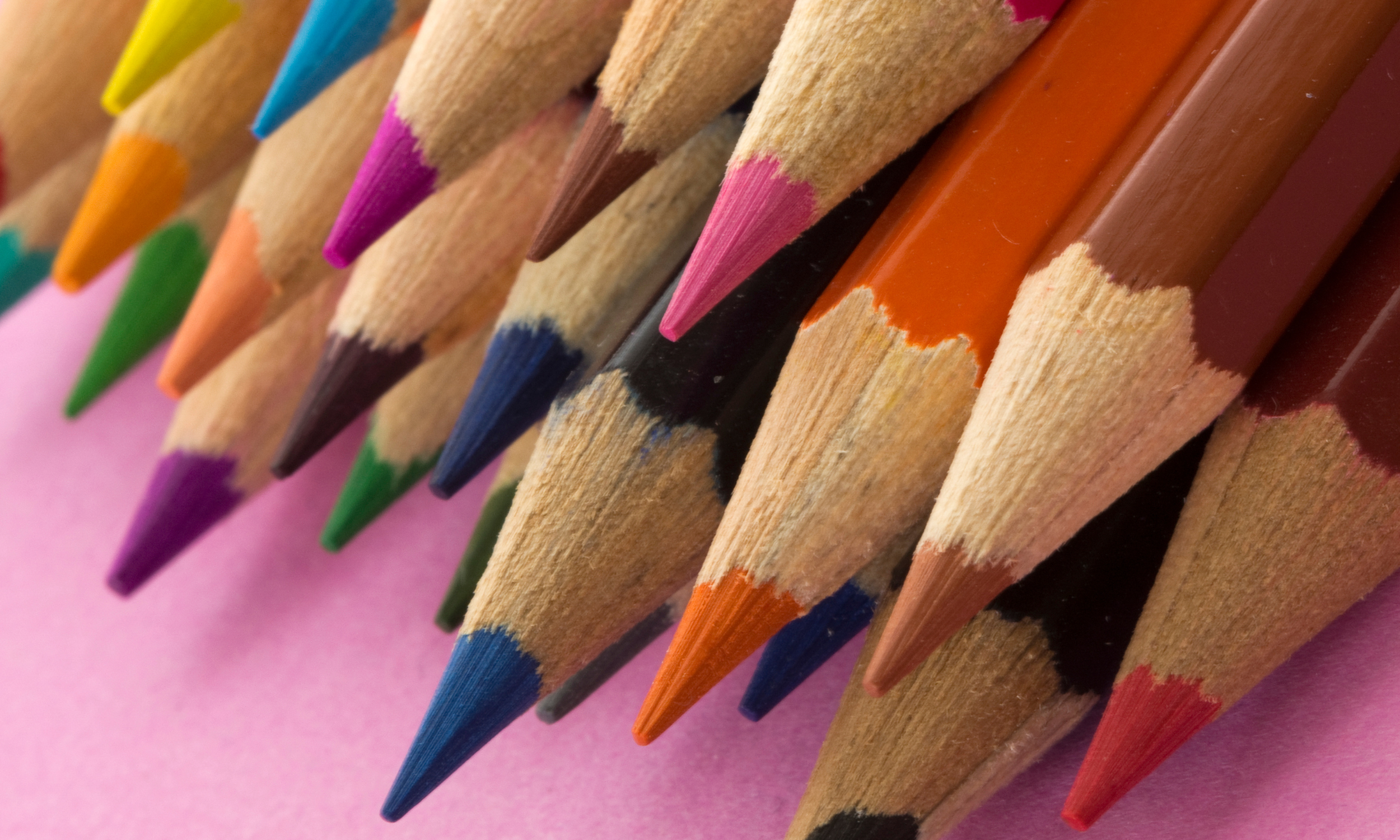 Free printable Mother's Day colour-in poster