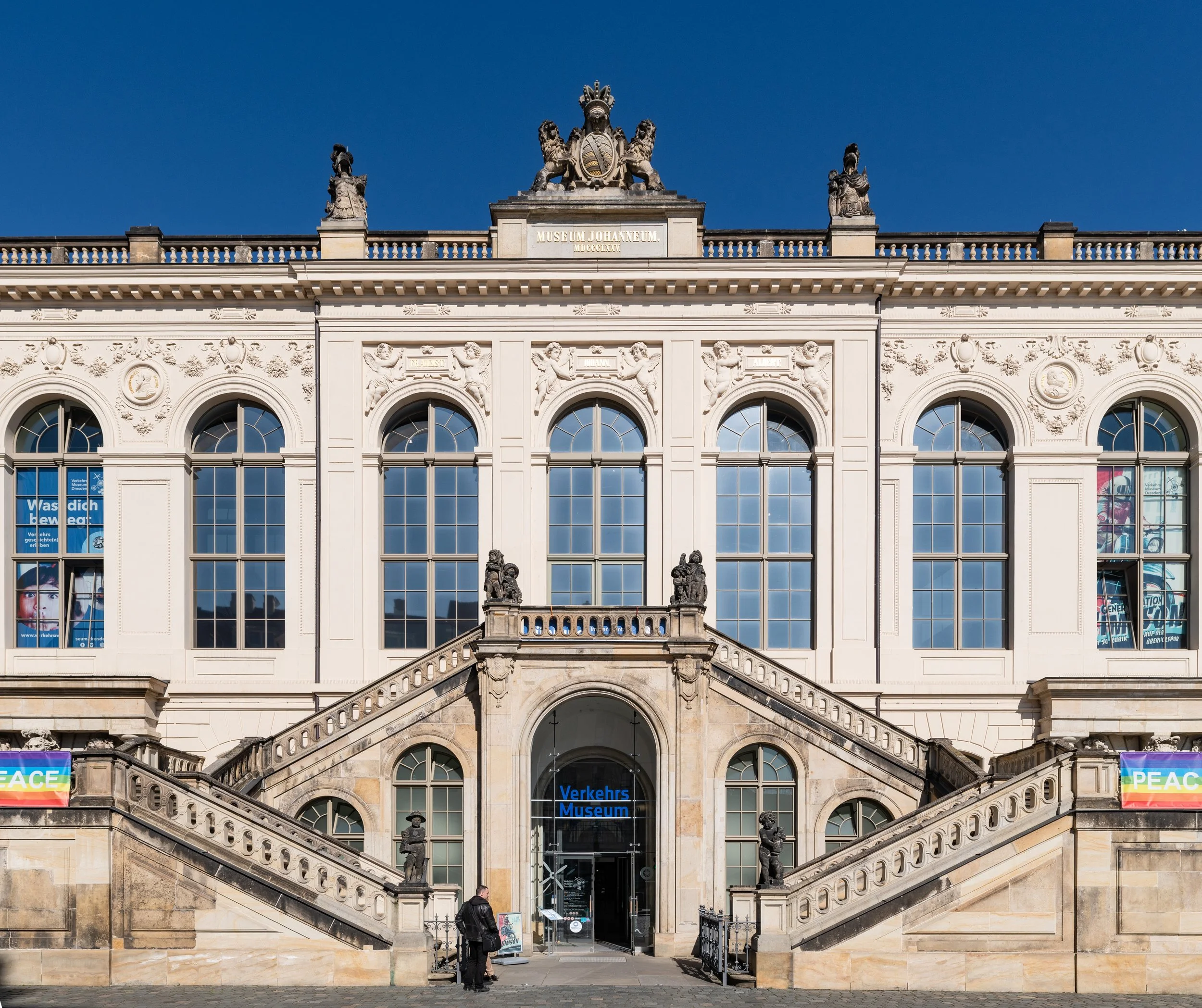 Architekturaufnahme des Johanneums (Verkehrsmuseum) in Dresden, MATERIALMATTERS Fotografie / Victoria Gentsch
