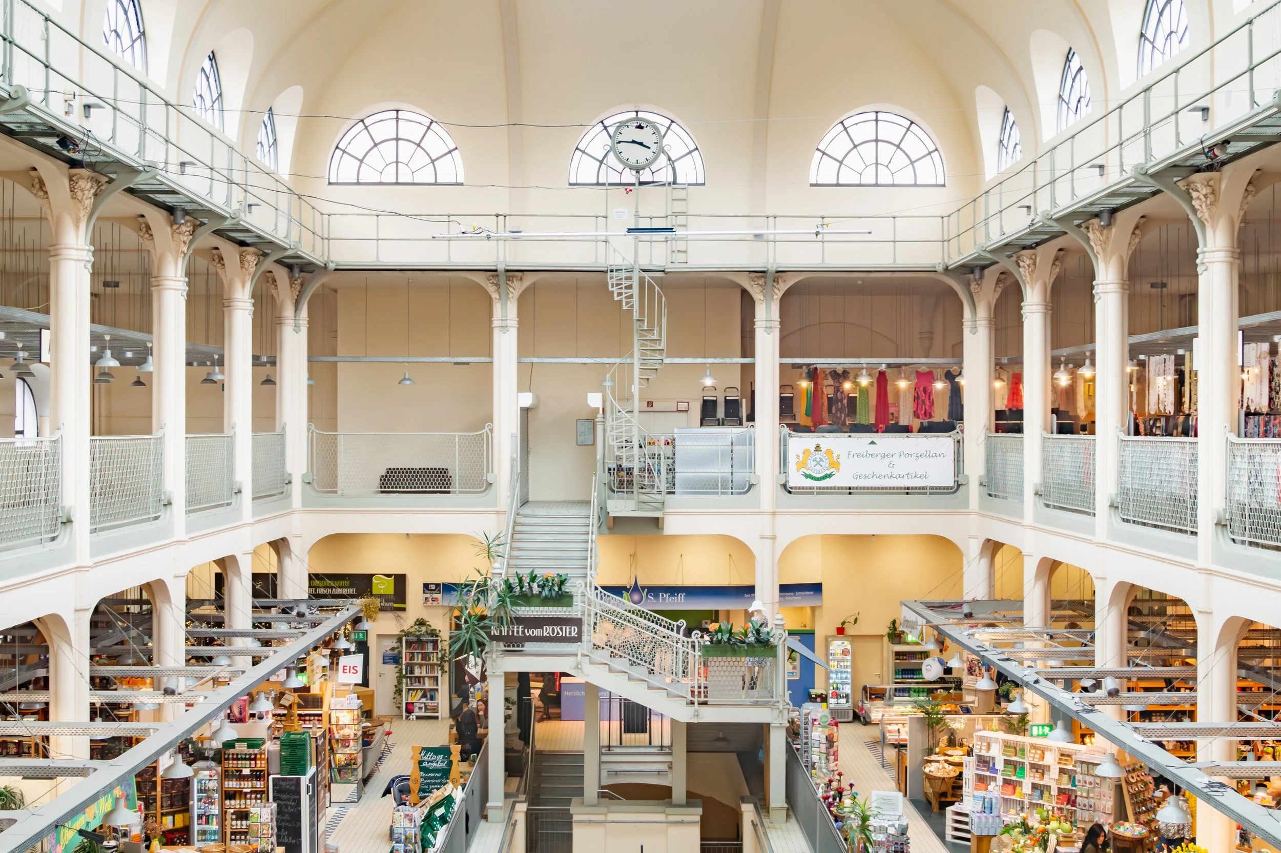 Markthalle am Goldenden Reiter Dresden MATERIALMATTERS – Fotografie / Victoria Gentsch