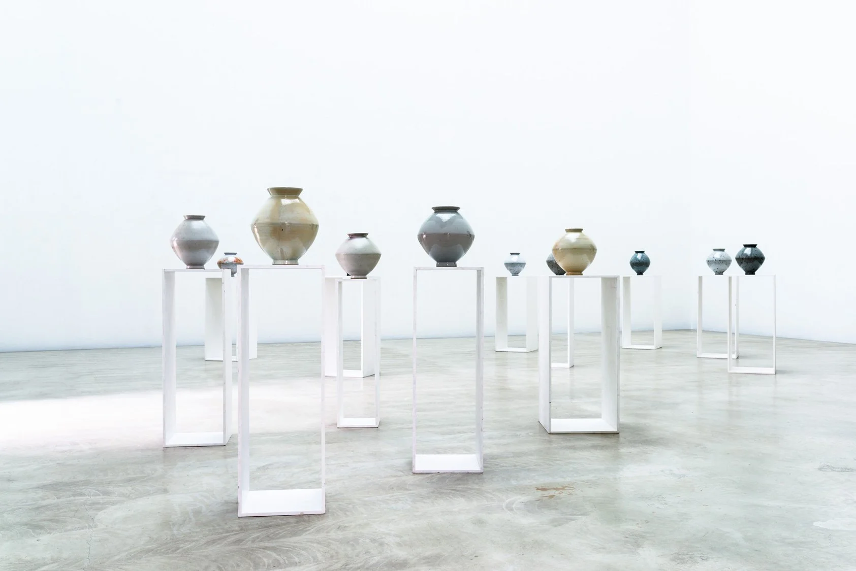 Raumansichten Jooyoung Lee Gefäße,  Oktogon Hochschule für Bildende Künste Dresden, Fotografie: MATERIALMATTERS / Robert Vanis