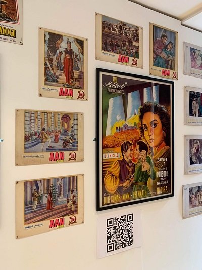 MONIA-exhbition-pic.jpg