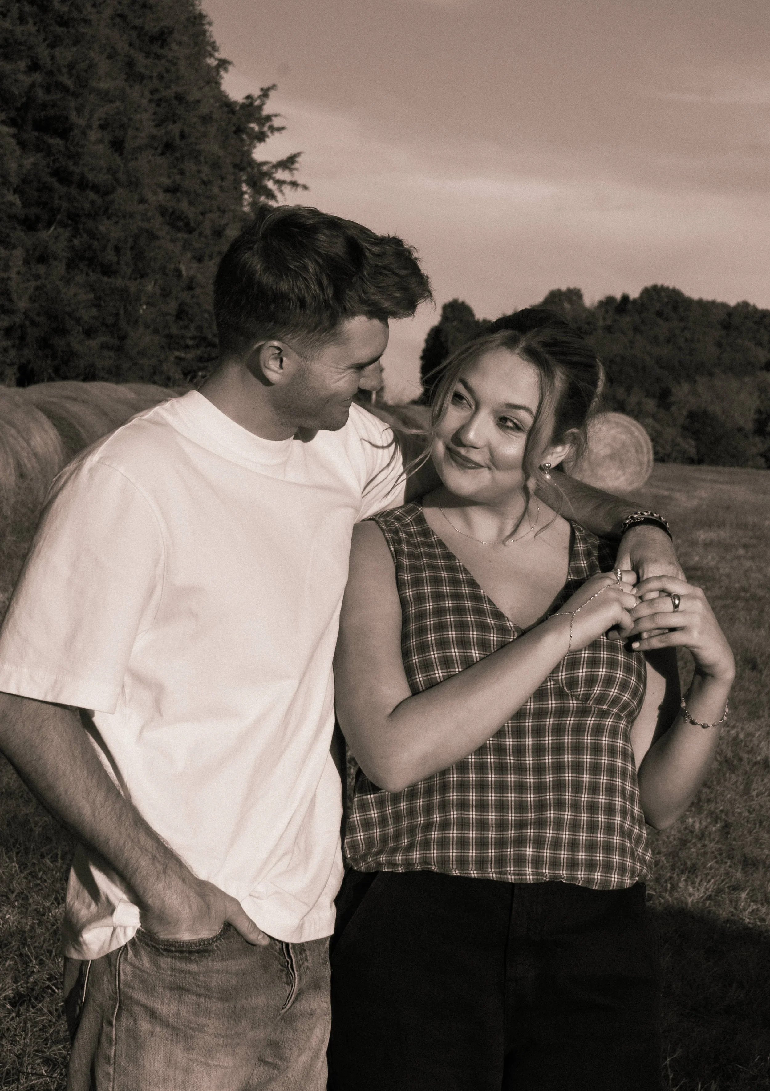 CoupleCountryPortraits-19.jpg