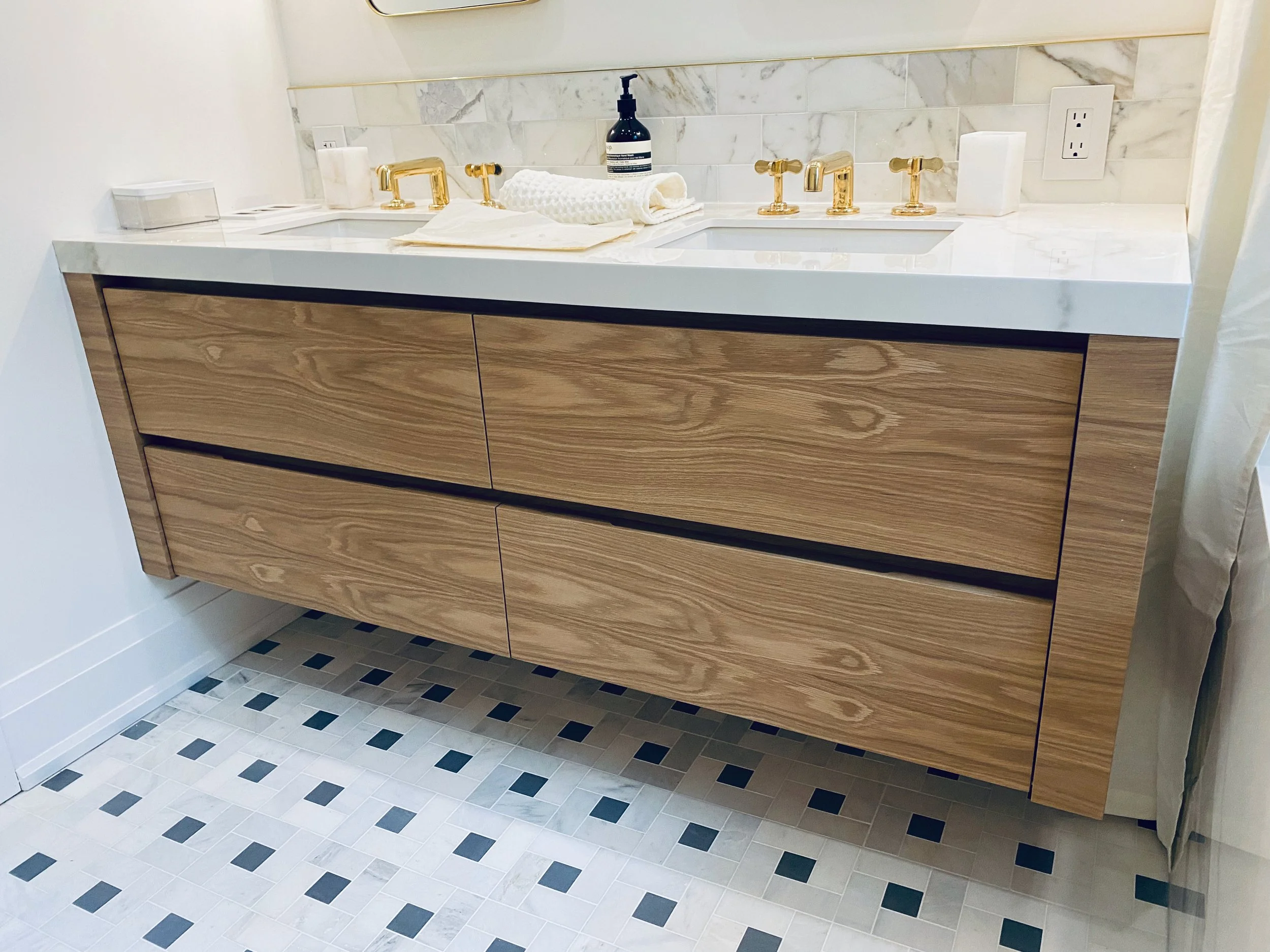 white oak vanity.jpeg
