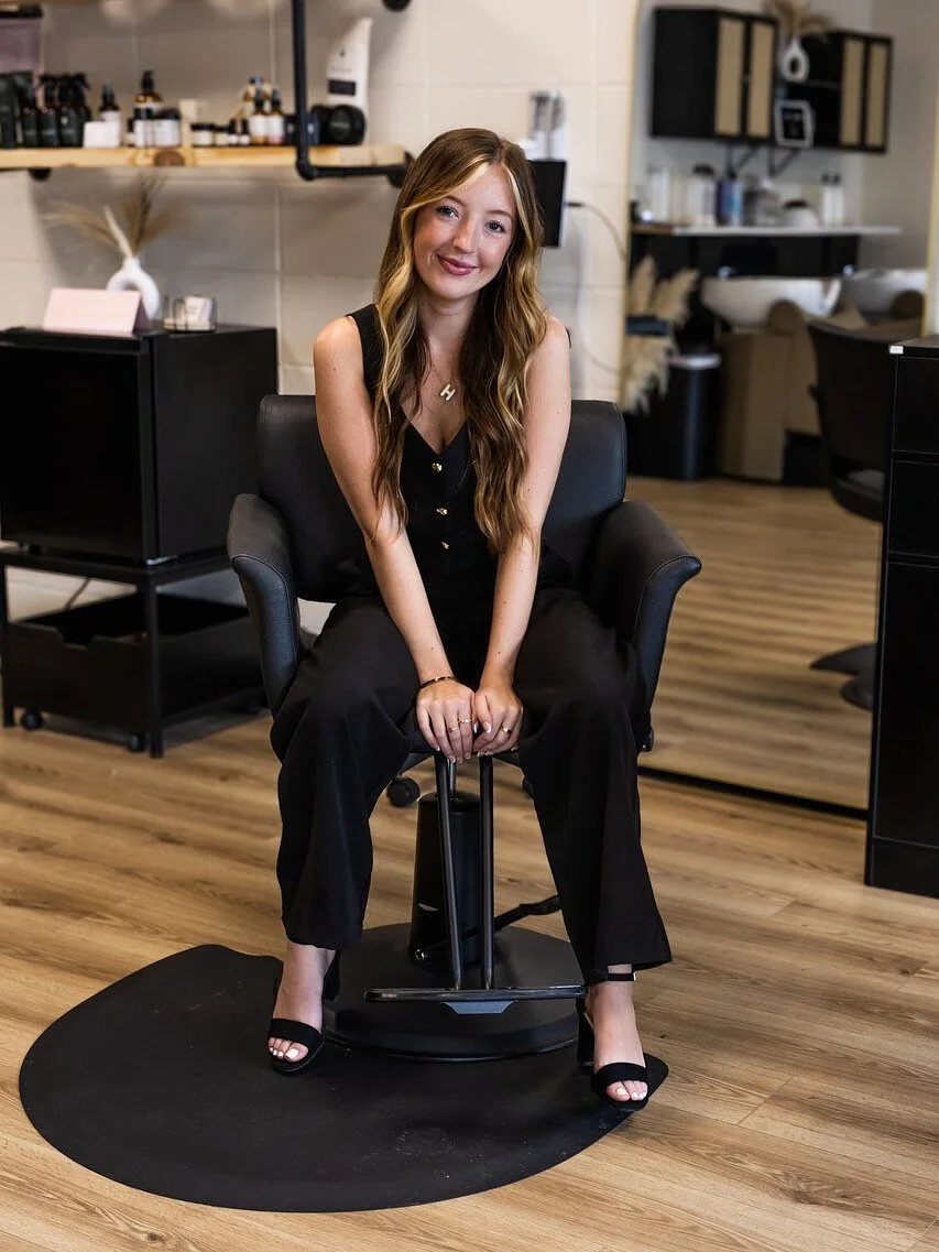 hair + haley 💇💄💅

loved this shoot w @honeyhairco.salon!