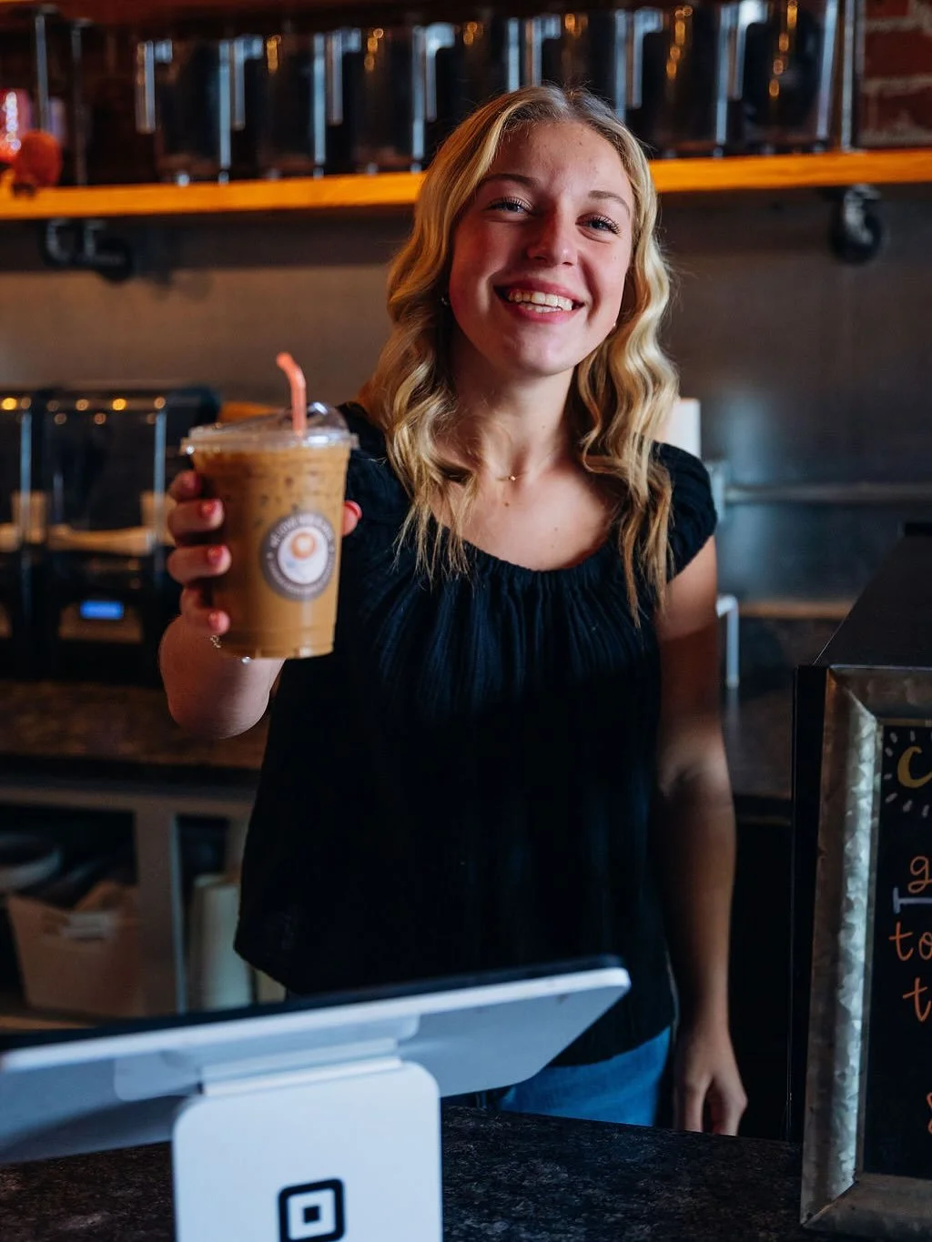 Lovingggg the girl power at @garmonyhouse_cc these days!! Thankful to these ladies for keeping the caffeine flowing at all times 🙏