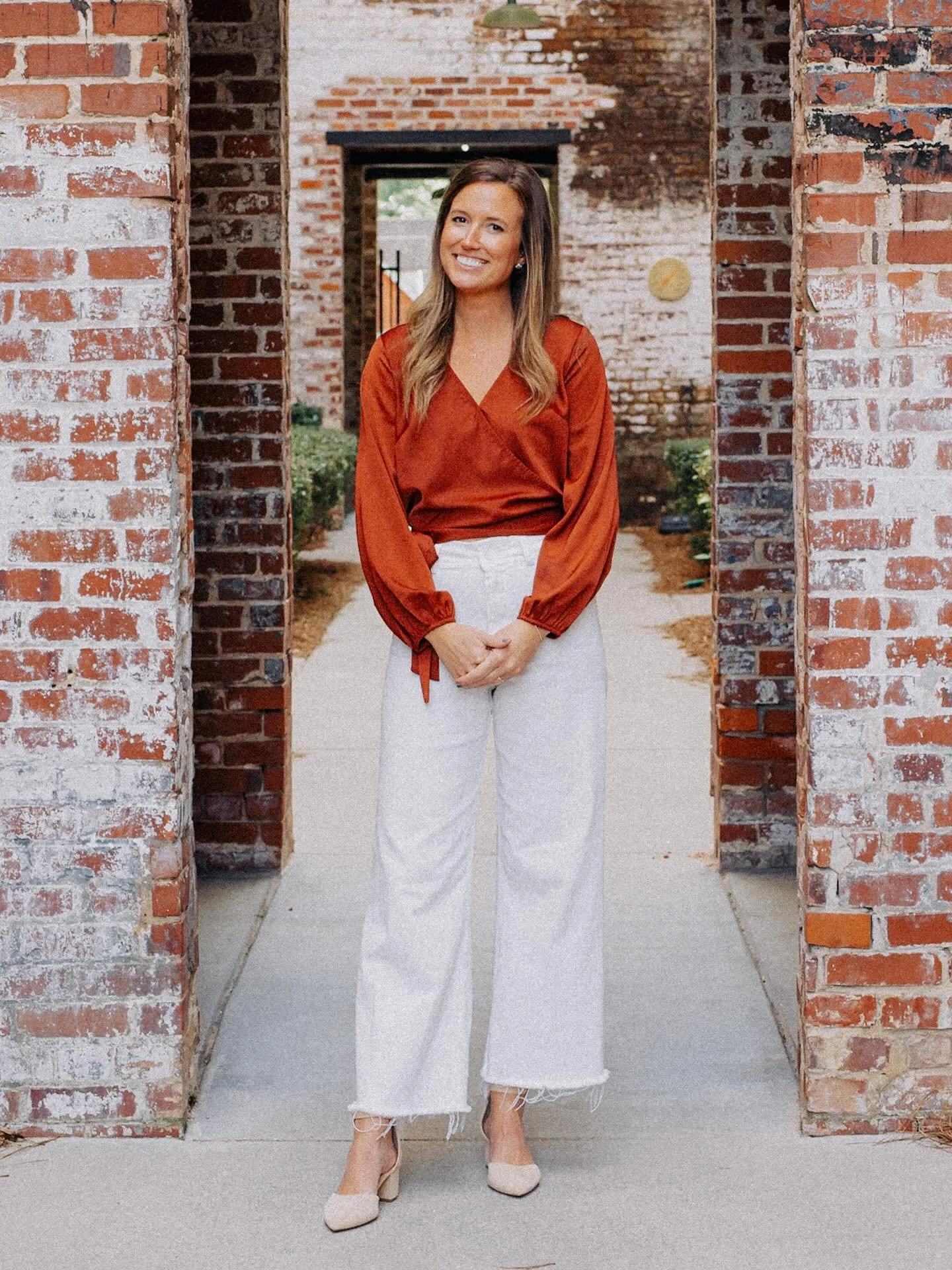 Loved doing headshots for the SWEETEST crew!! 💁&zwj;♀️📸

When @perrypropertypartners reached out about sneaking some team photos in before their big client event, I of COURSE had to say yes! @themill_crowngarden was the perfect backdrop for this dr