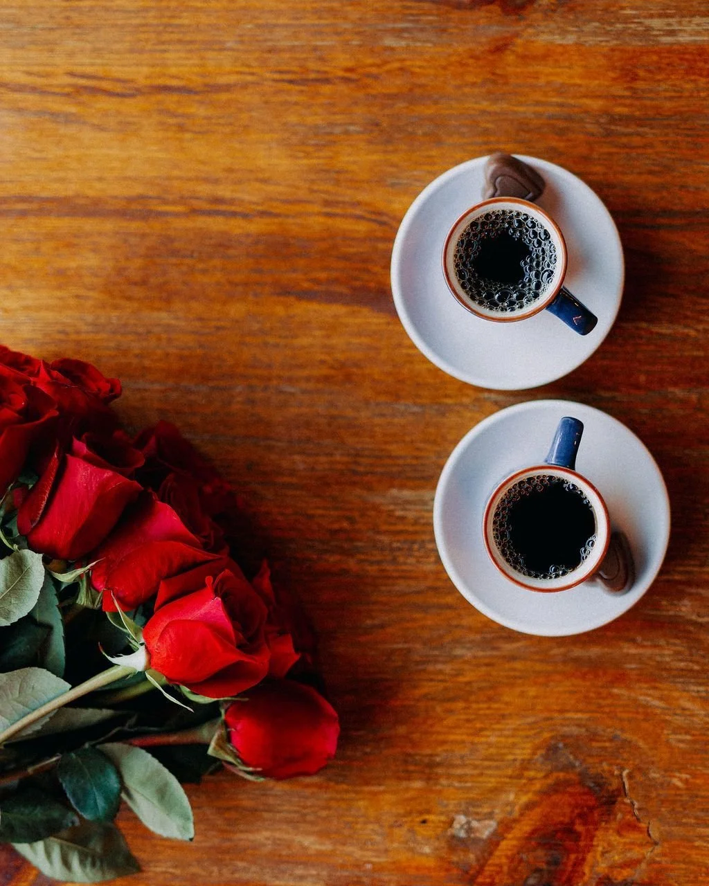 i'm blaming @garmonyhouse_cc for the chocolate craving that resulted from editing this gallery 💌 🌹👼

one of my favorite things about creating content for garmony is how seasonal everything is!! every month brings new latte flavors, new decor in th