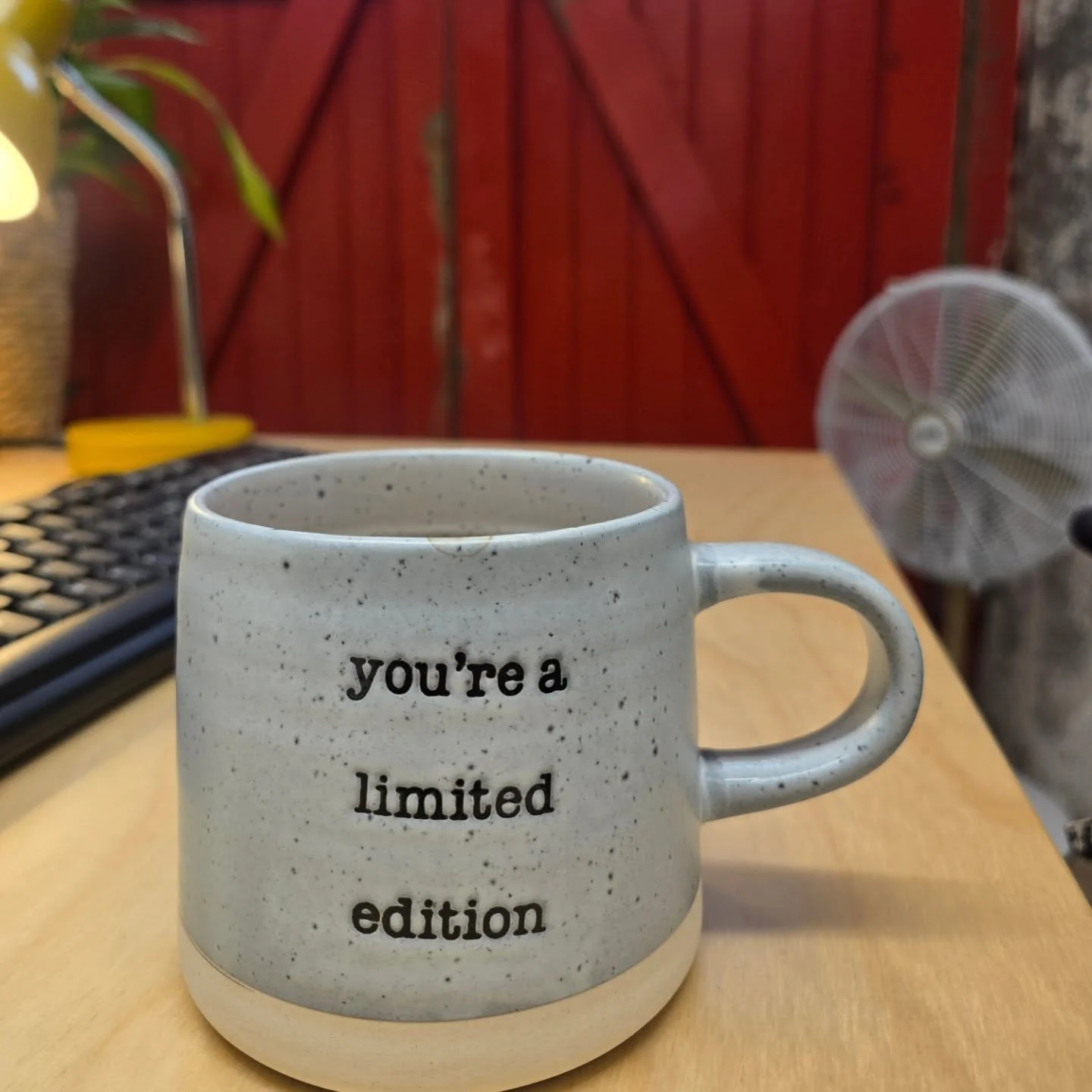 Monday inspo courtesy of a brew made by the lovely Ava in the @rockoystermedia office today- Making Monday's Magical ☕️🙌

#limitededition #teafixeseverything #TVPro #mondaymotivation
