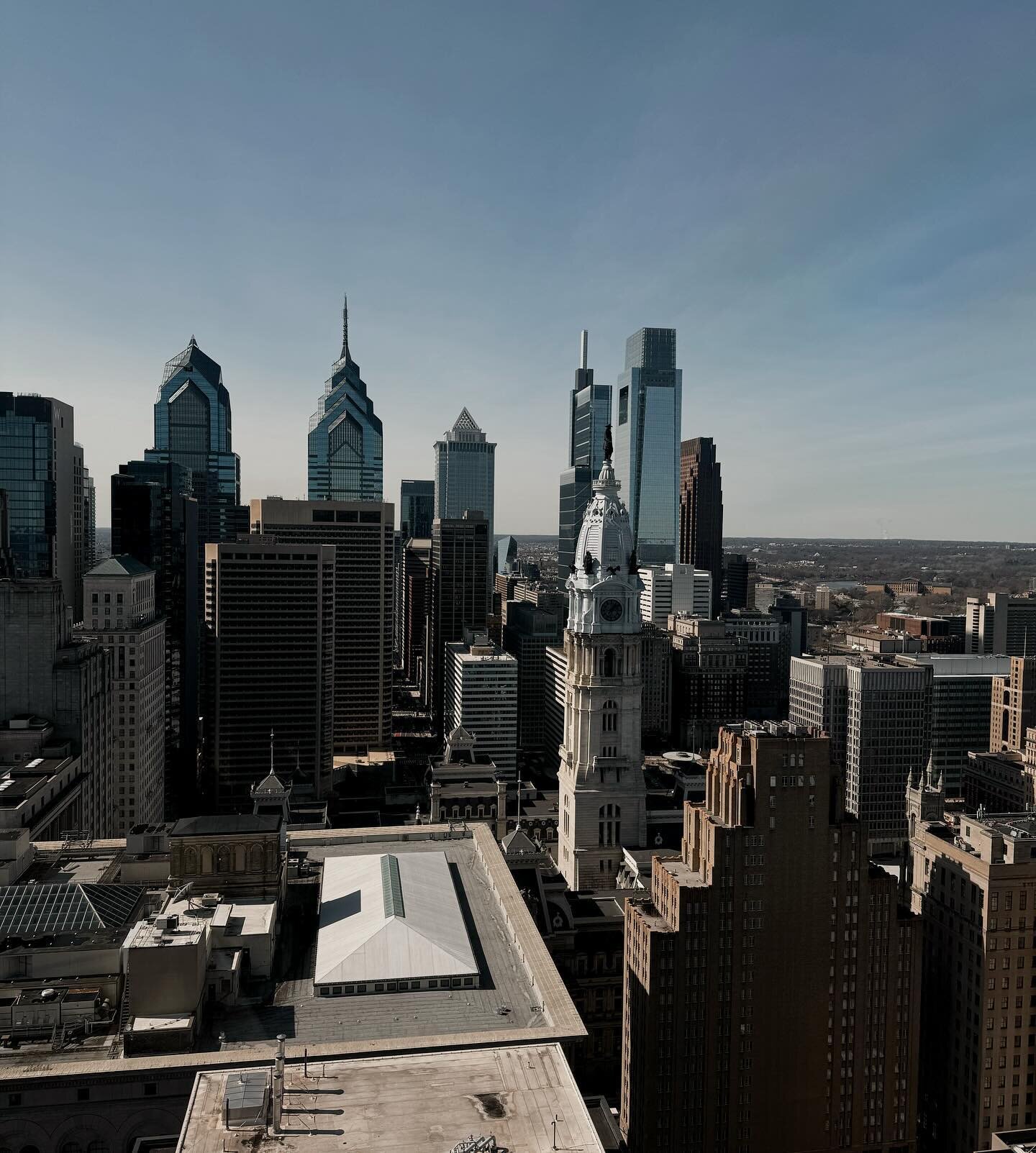 the philly girls👩🏼&zwj;💻🤳🏼🏙️

#philly #phillyphilly #phillysupportphilly #phillyevents #phillyviews #phillyskyline #phillypr #phillyprgirls #publicrelations #socialmedia #digitalmarketing #phillyinfluencer #contentcreator #phillycontentcreator