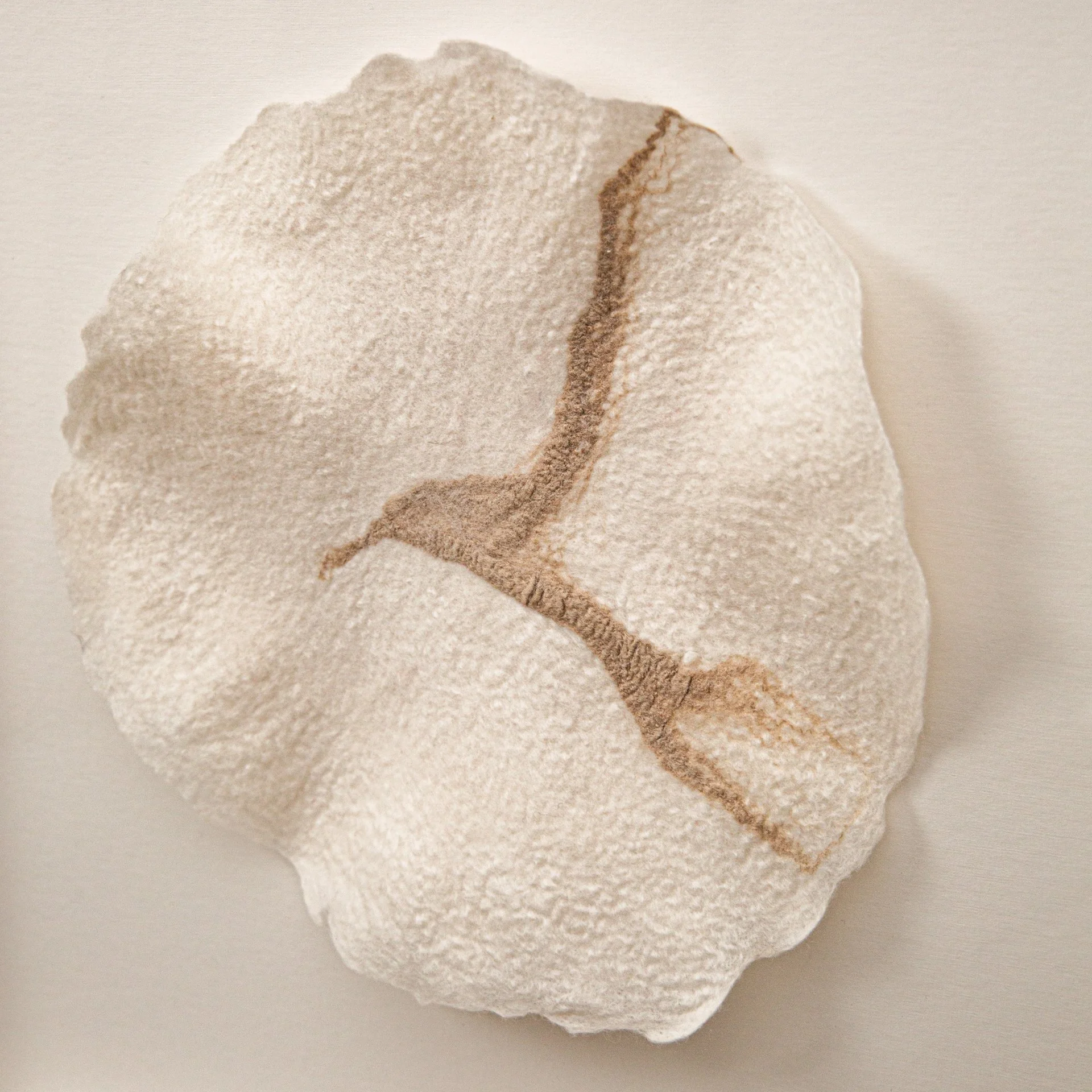 TAPIZ ”ROOT” DE LANA AFIELTRADA