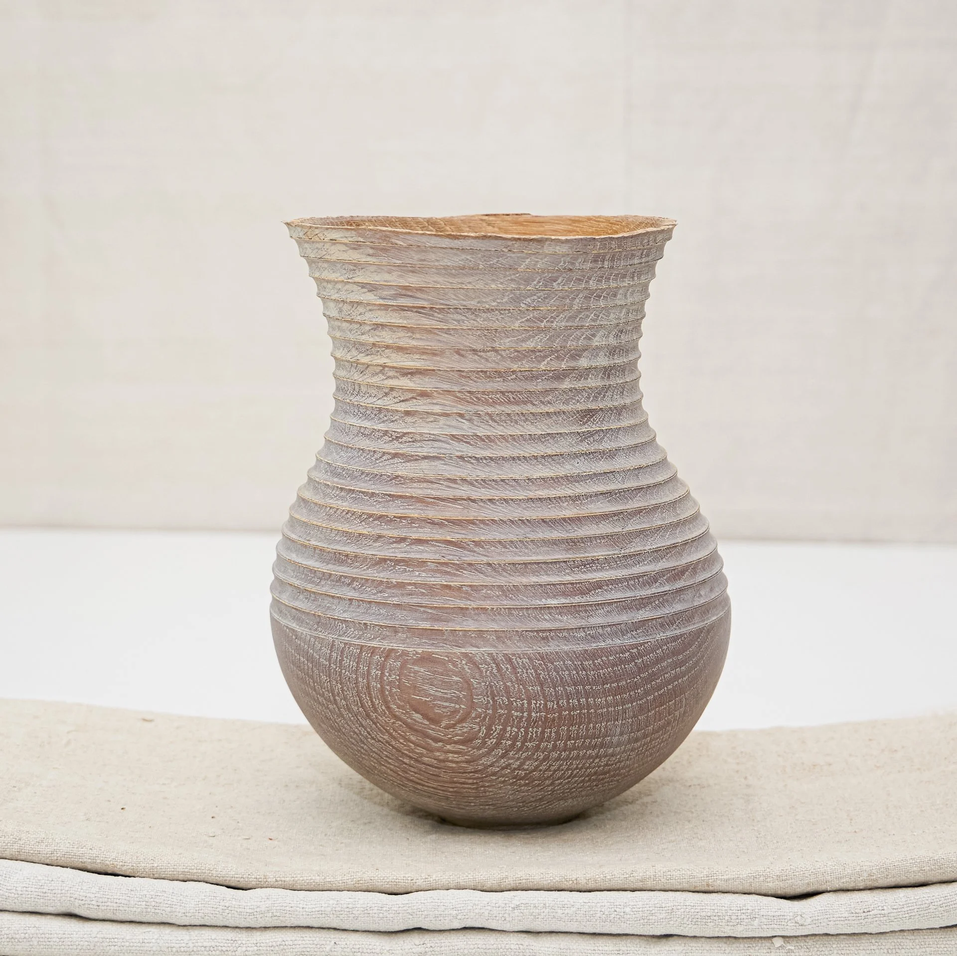 AITOR PUNTO -  ROBLE BLANQUEADO - COLECCIÓN CLÁSICAS