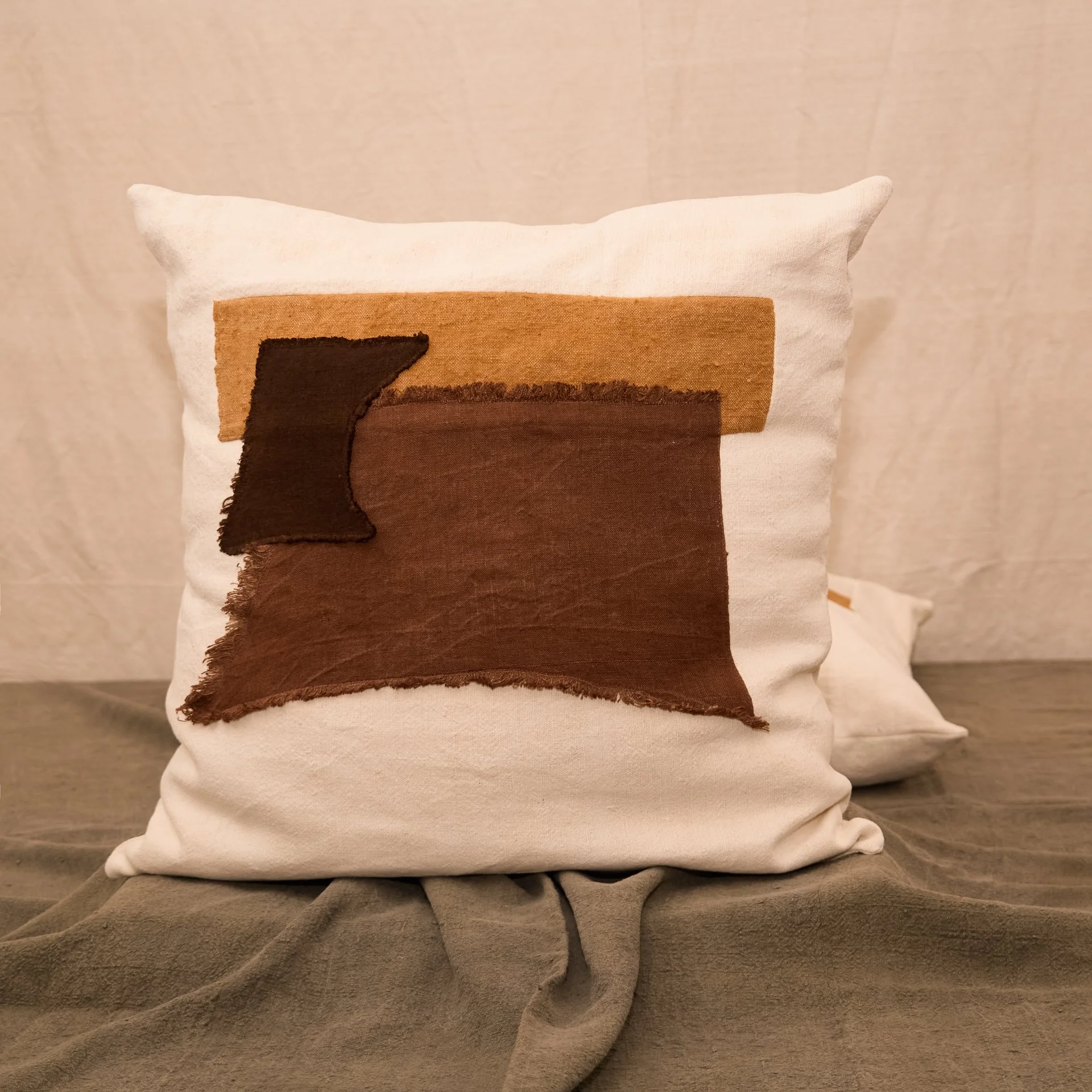 COJÍN GORI II ESTOPA LINO-LANA 60X60