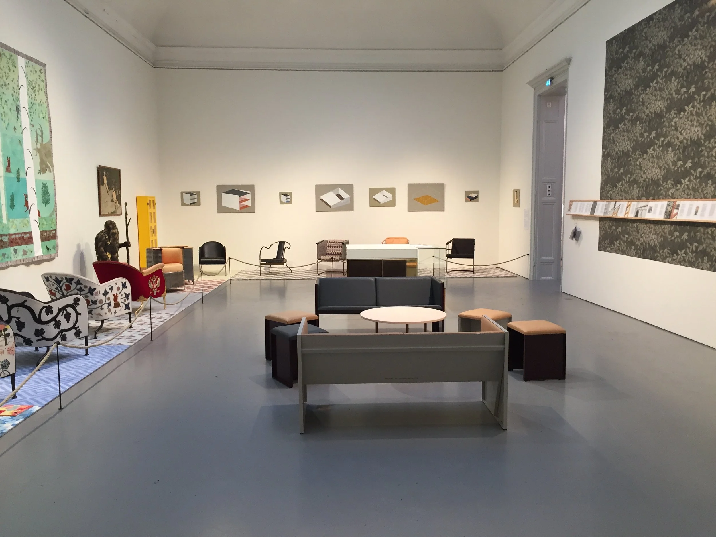 inside utställning 2.jpg