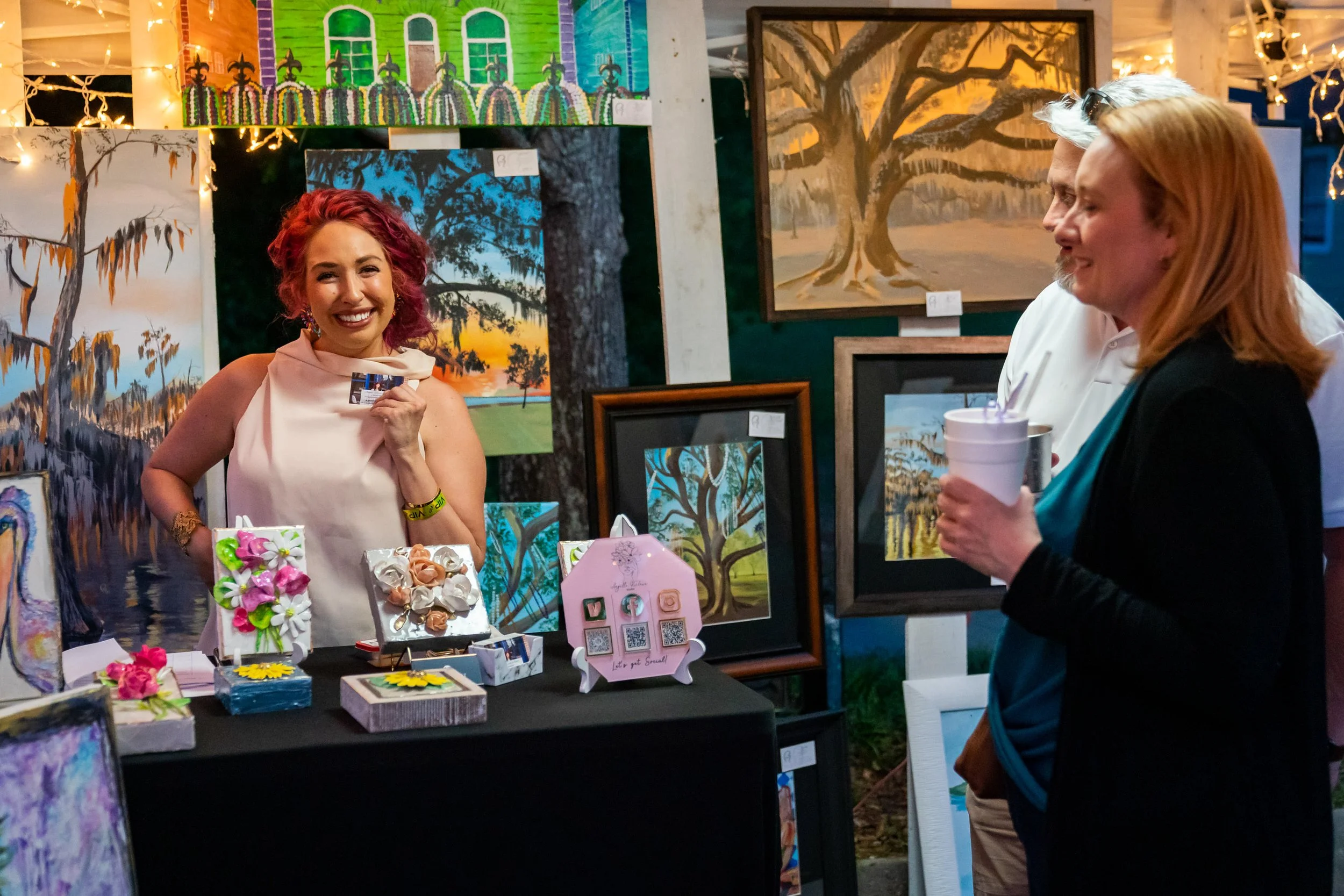 About 1 — Girod Street Stroll