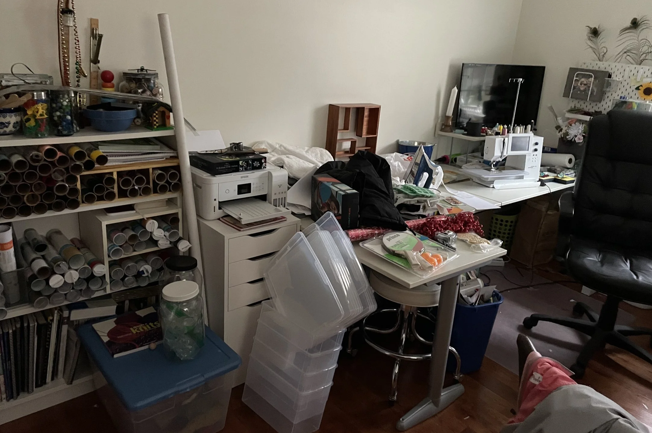Craft Room before 1.jpg