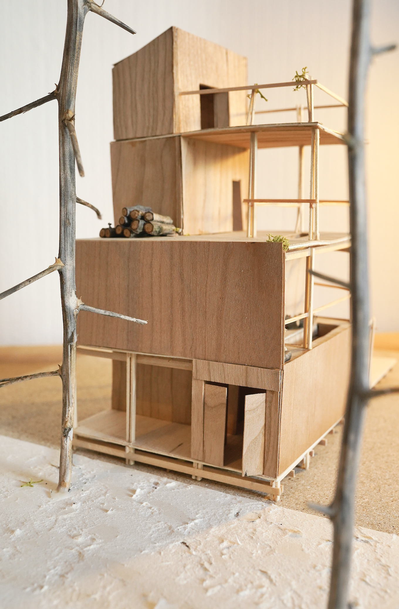 atmosphärisches Holzbaumodell  