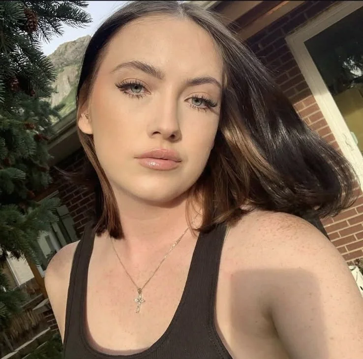 Lashes, Brows and Tattoo artist