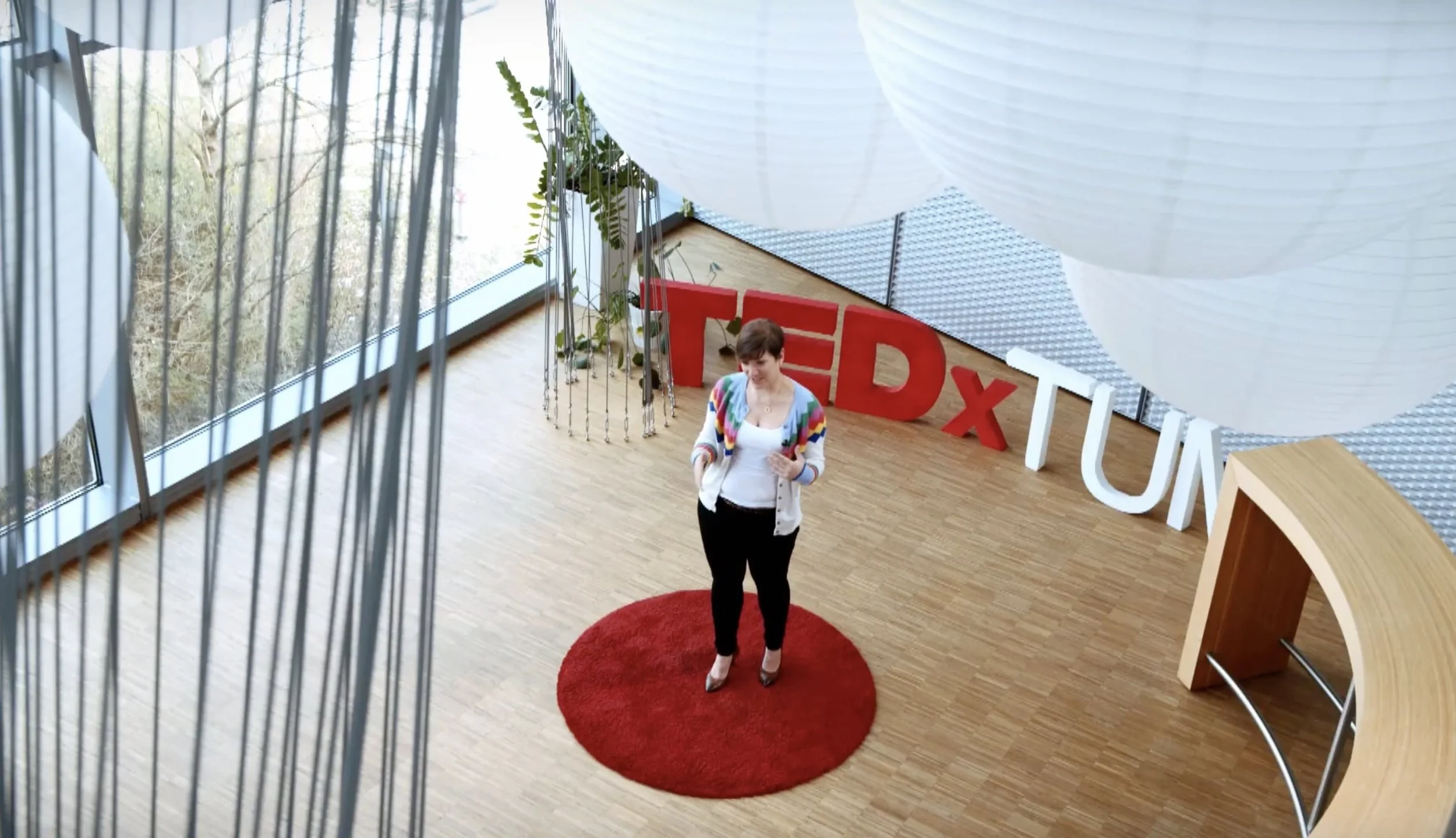 TEDxTUM 2021 – Talk „Why our current satellites aren't as smart as you think"
