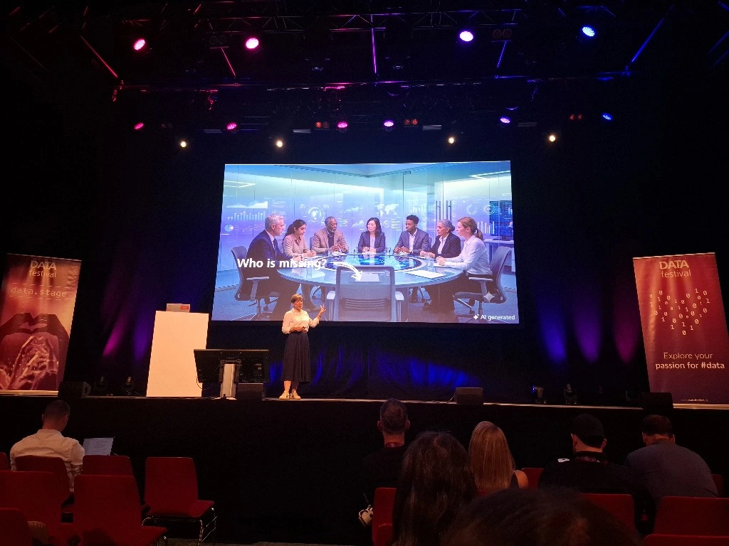 Alexandra Wander delivering her Responsible AI keynote at DATA festival 2026 in Munich