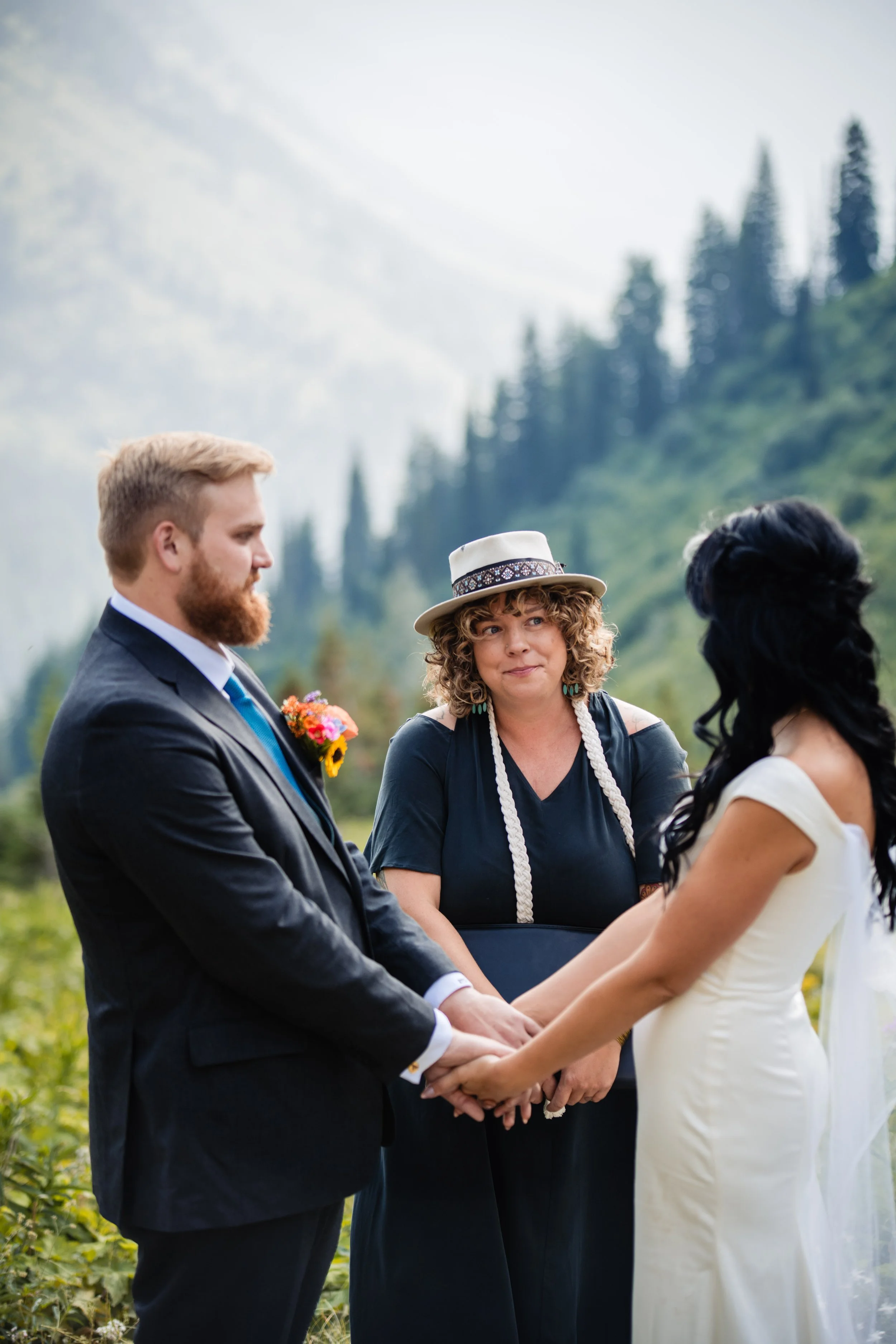 elopemontana_ceremony0015.jpg