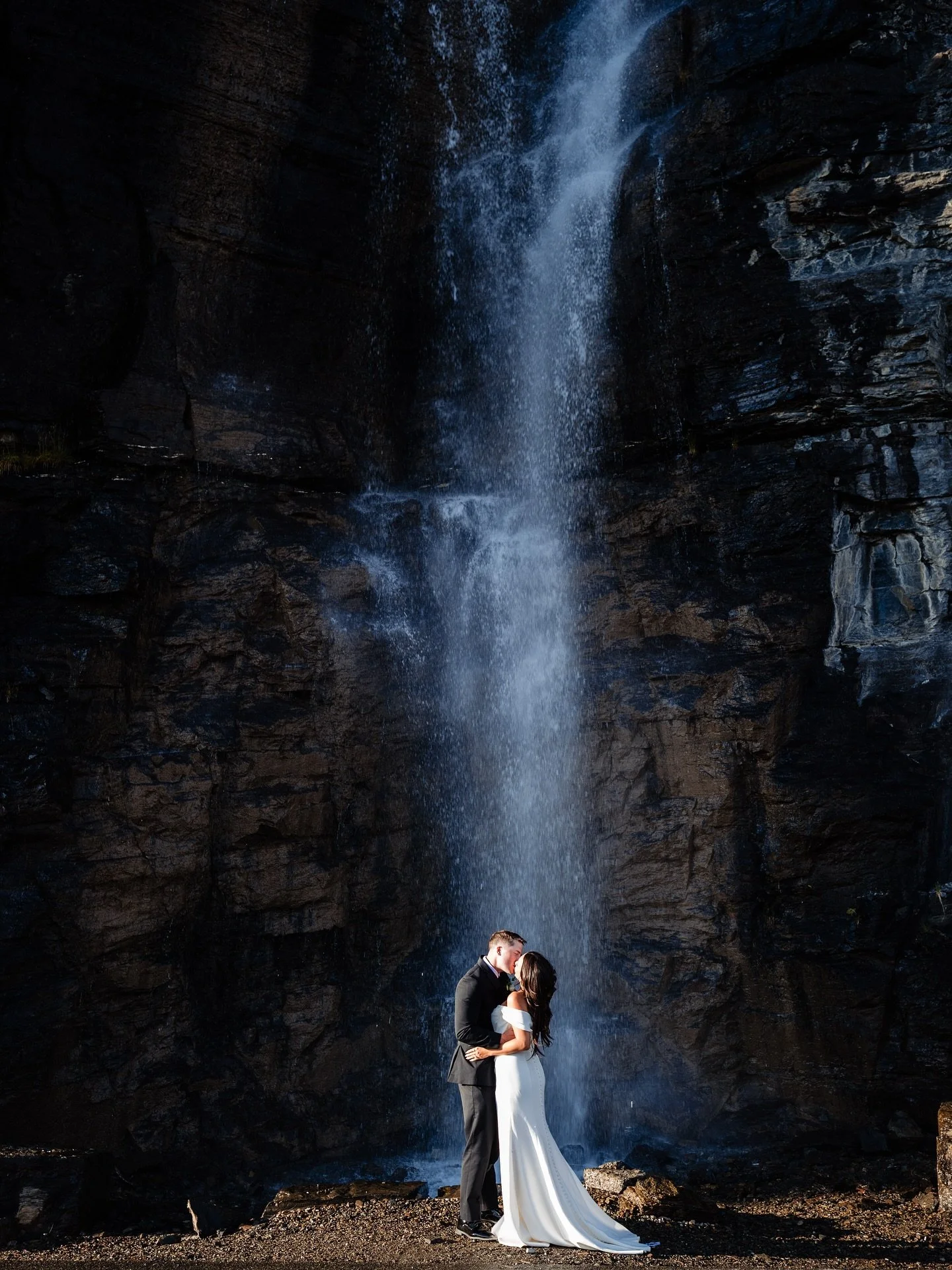 Is it hot in here or is it just me? 🔥 Nothing like cooling off in a fresh waterfall on Going-to-the-Sun Road

Photographer: @lindseyjanephotographer 

🥵
#hothothot #hotsummer #elopemontana #waterfall #waterfalllovers #montanawedding #elopmentphotog