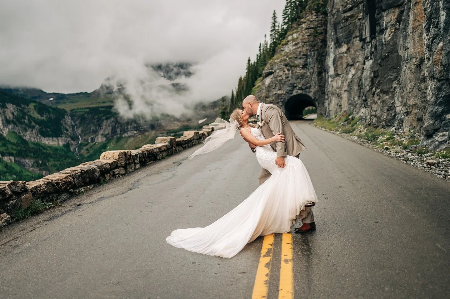 Giving us all the moody feels ☁️🤍

Photographer: @jennifervernarskyphotography 
Hair: @bh.styling 
Make-up: @elegancebyjoyrenee 

☁️
#elopemontana #montanawedding #elopmentphotographer #elopement #elopementmagic #montanamoment #montanaelopement #mon