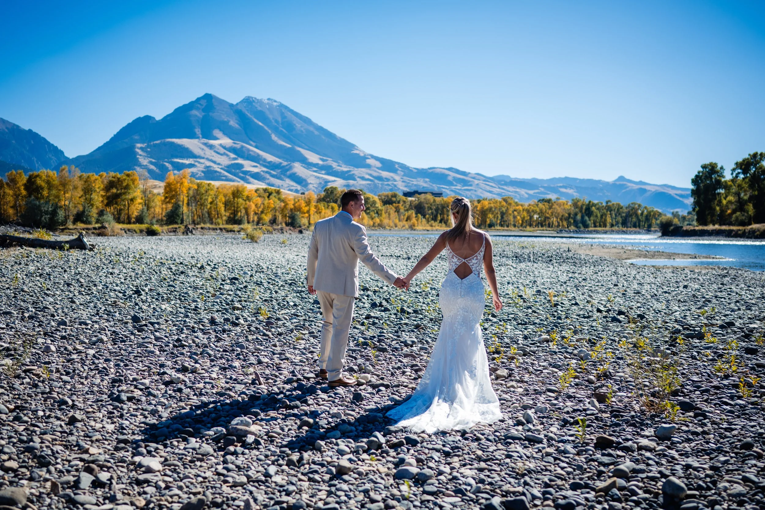 lindseyjanephotography_couple_YR0048.jpg
