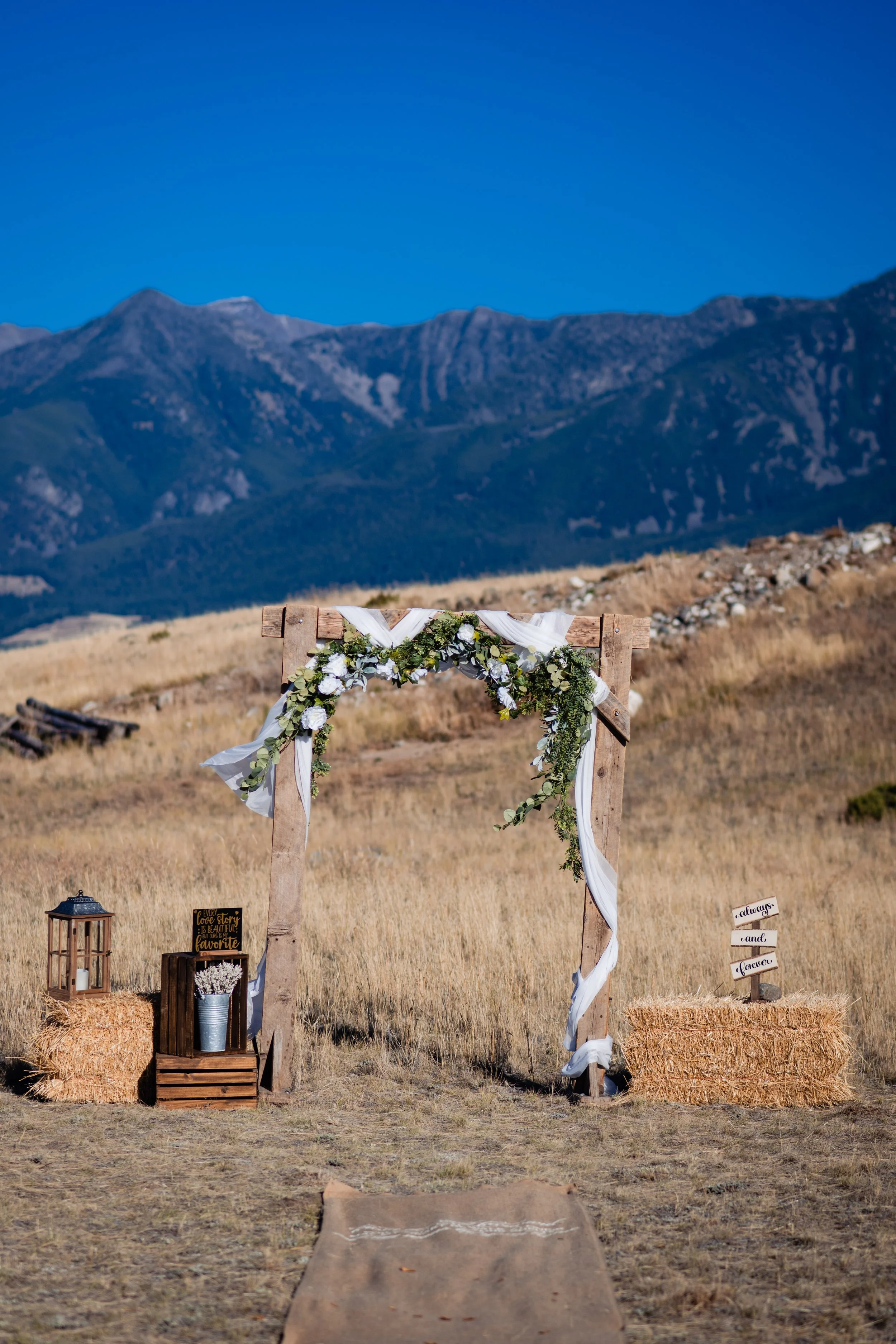 lindseyjanephotography_details_bceremony0033.jpg