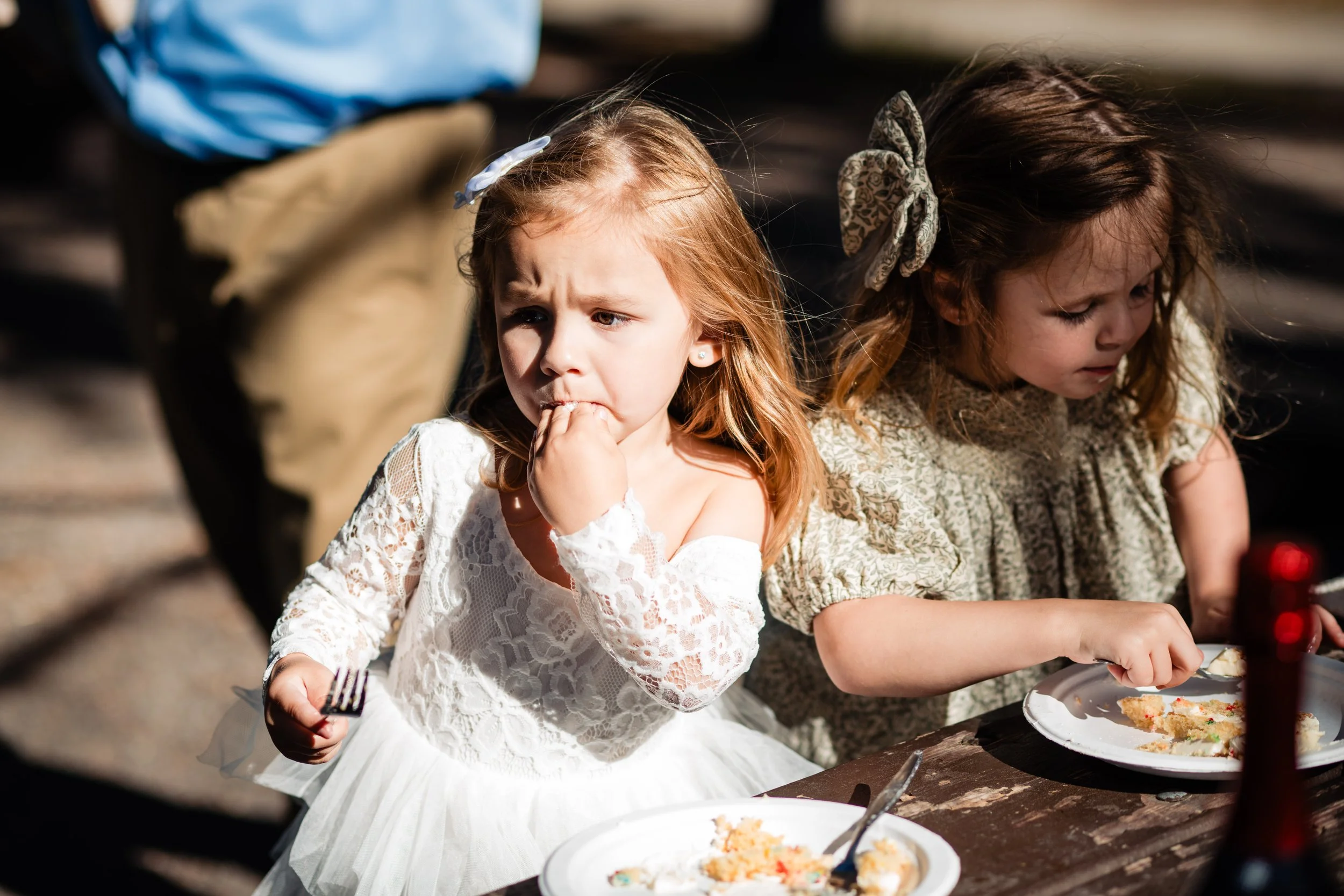 LindseyJanePhotography_cake_candids0020.jpg