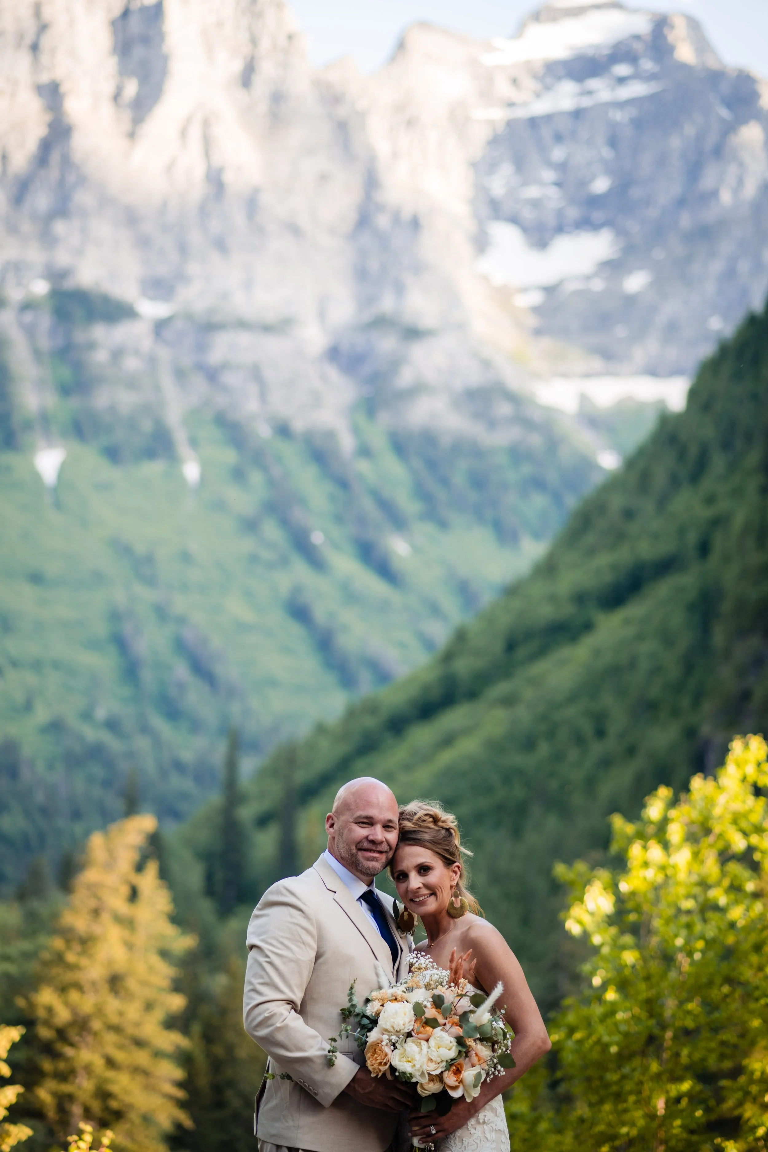 elopemontana_couple0013.jpg