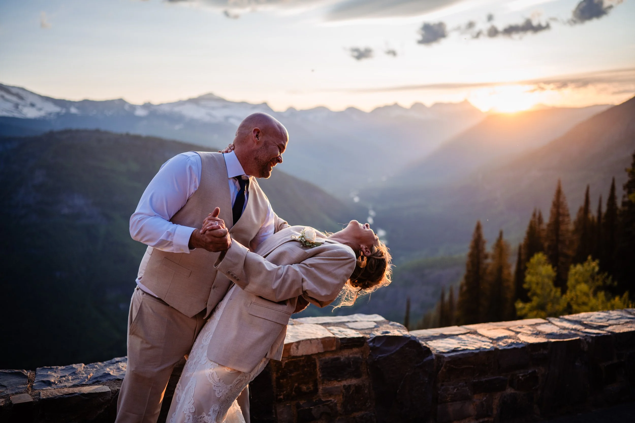 elopemontana_couple0273.jpg