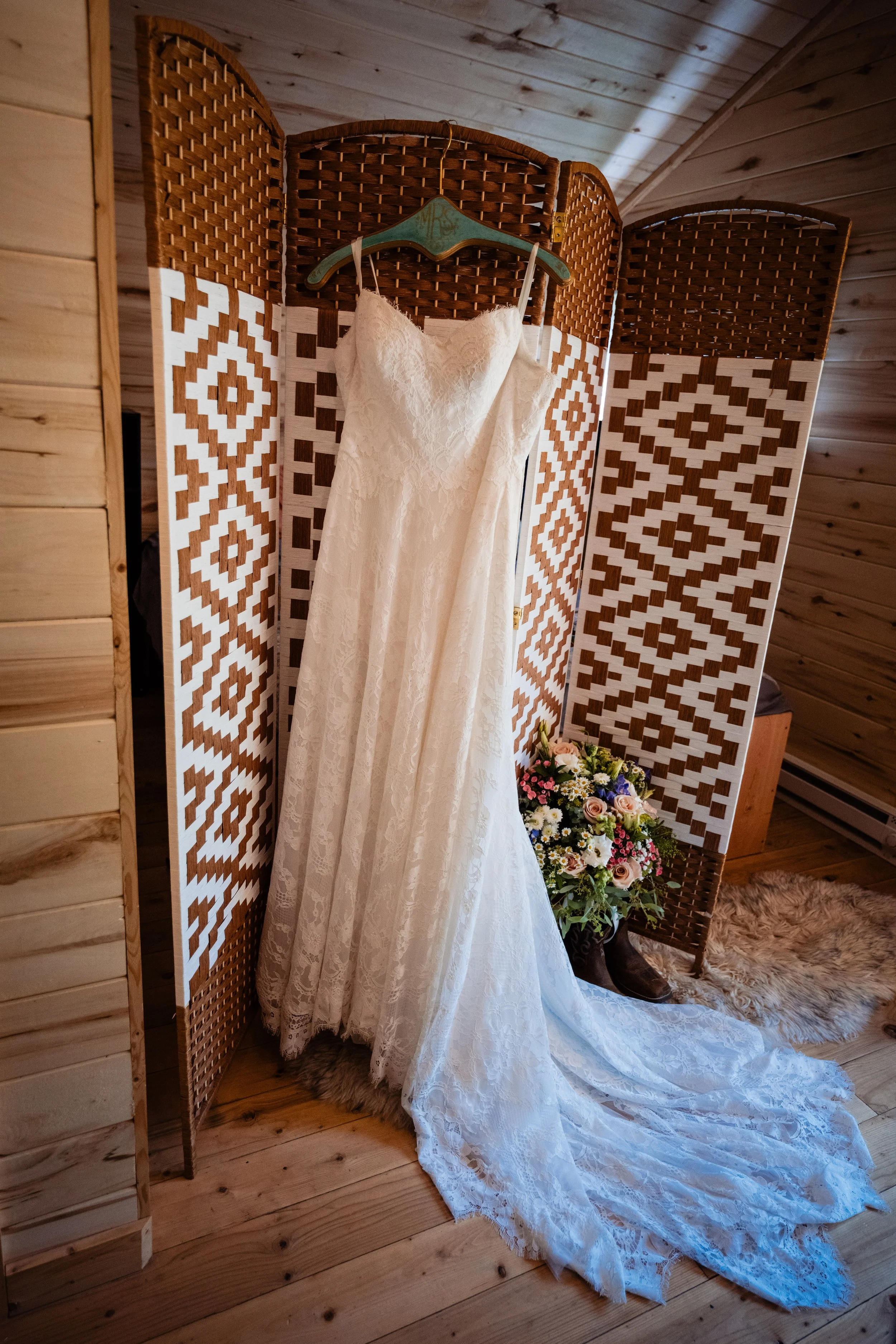 elopemontana_details0001.jpg