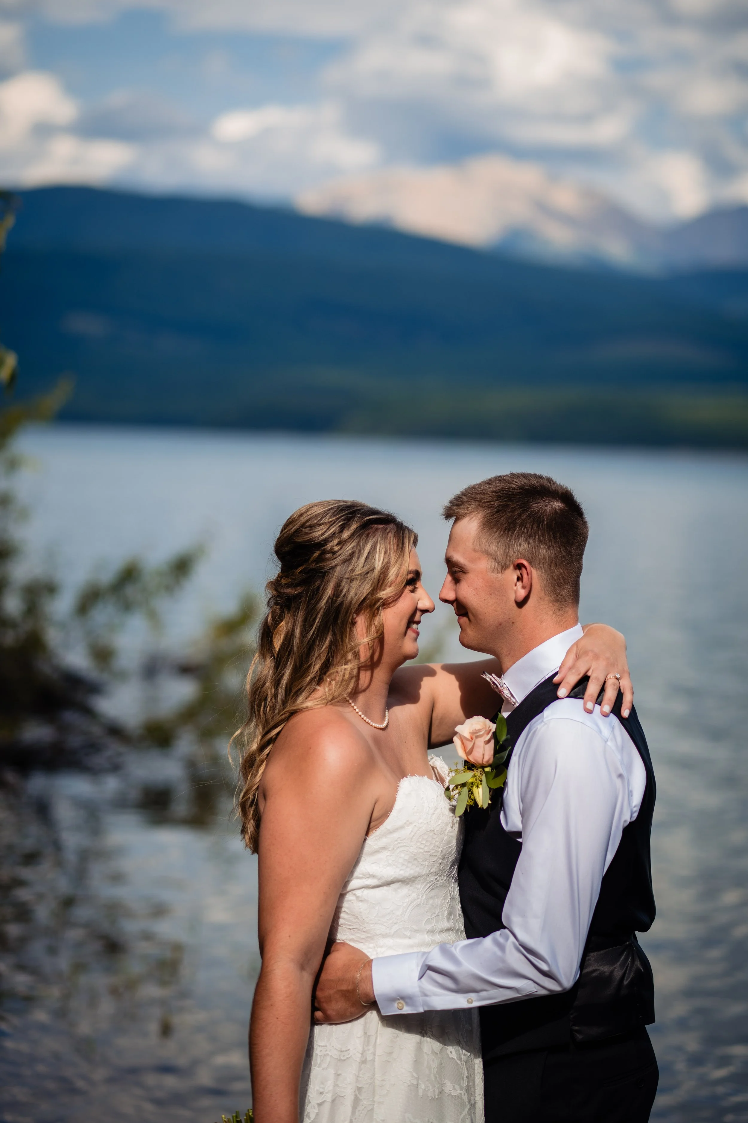 elopemontana_couple0002.jpg