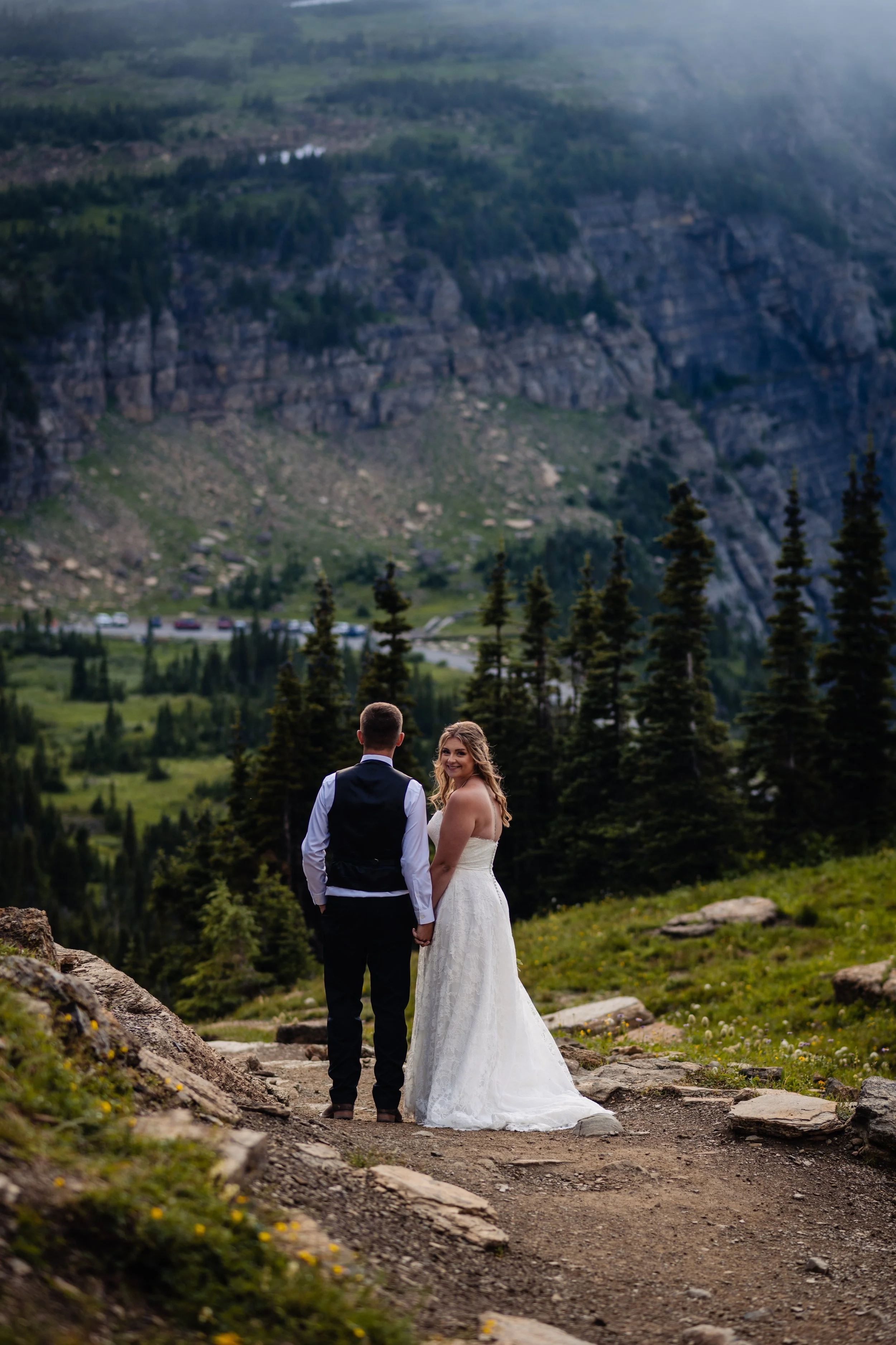 elopemontana_couple0095.jpg