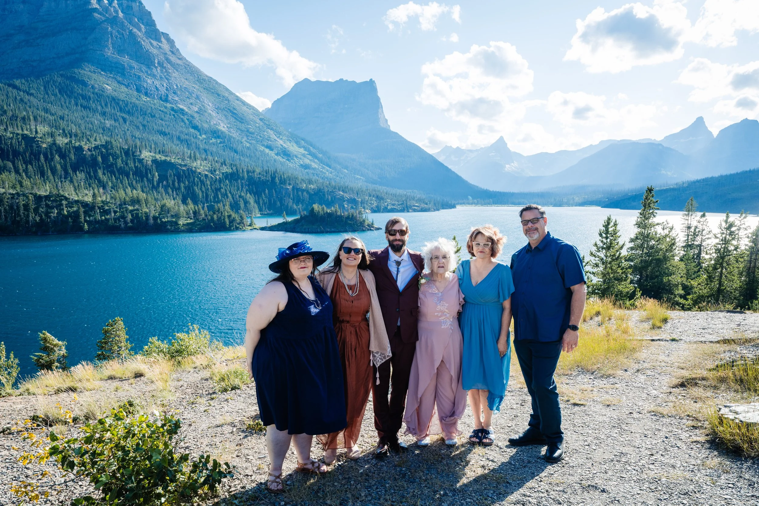 elopemontana_family_friends0049.jpg
