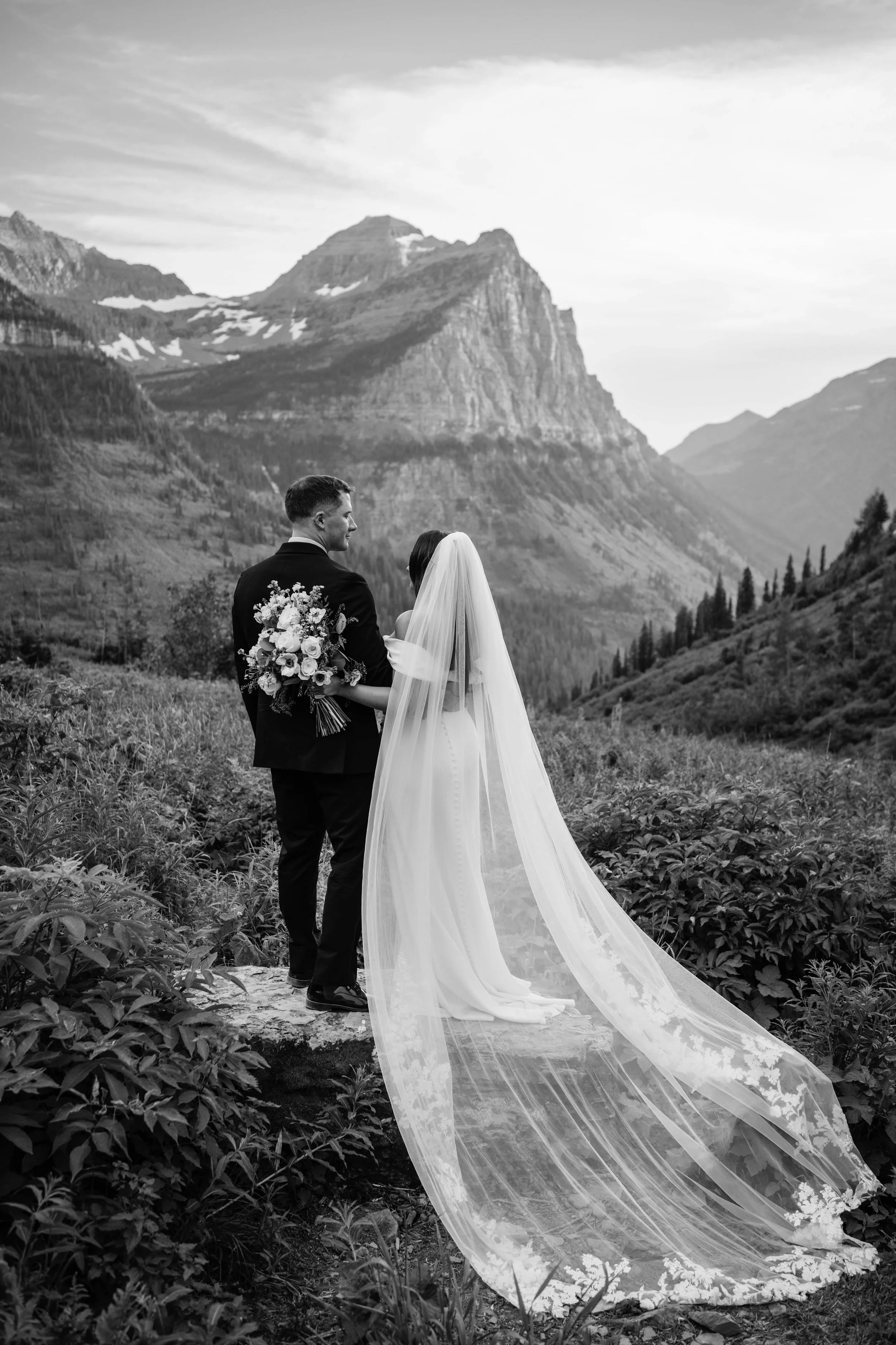 elopemontana_couple0191.jpg