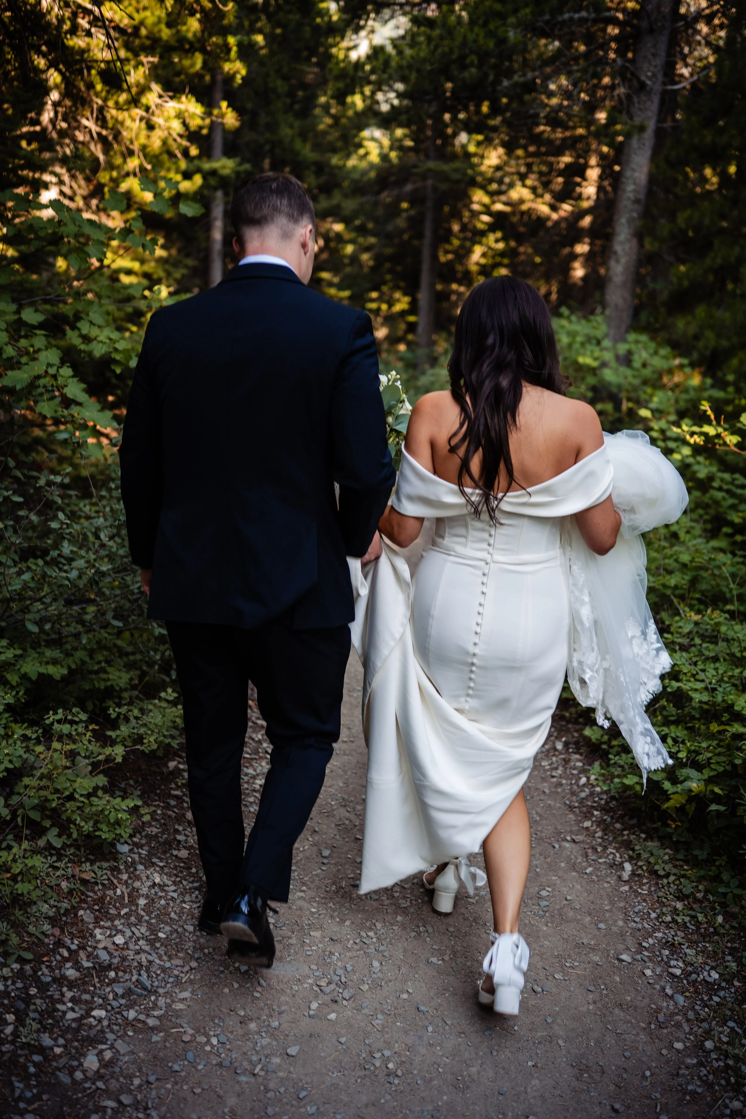 elopemontana_couple0000.jpg