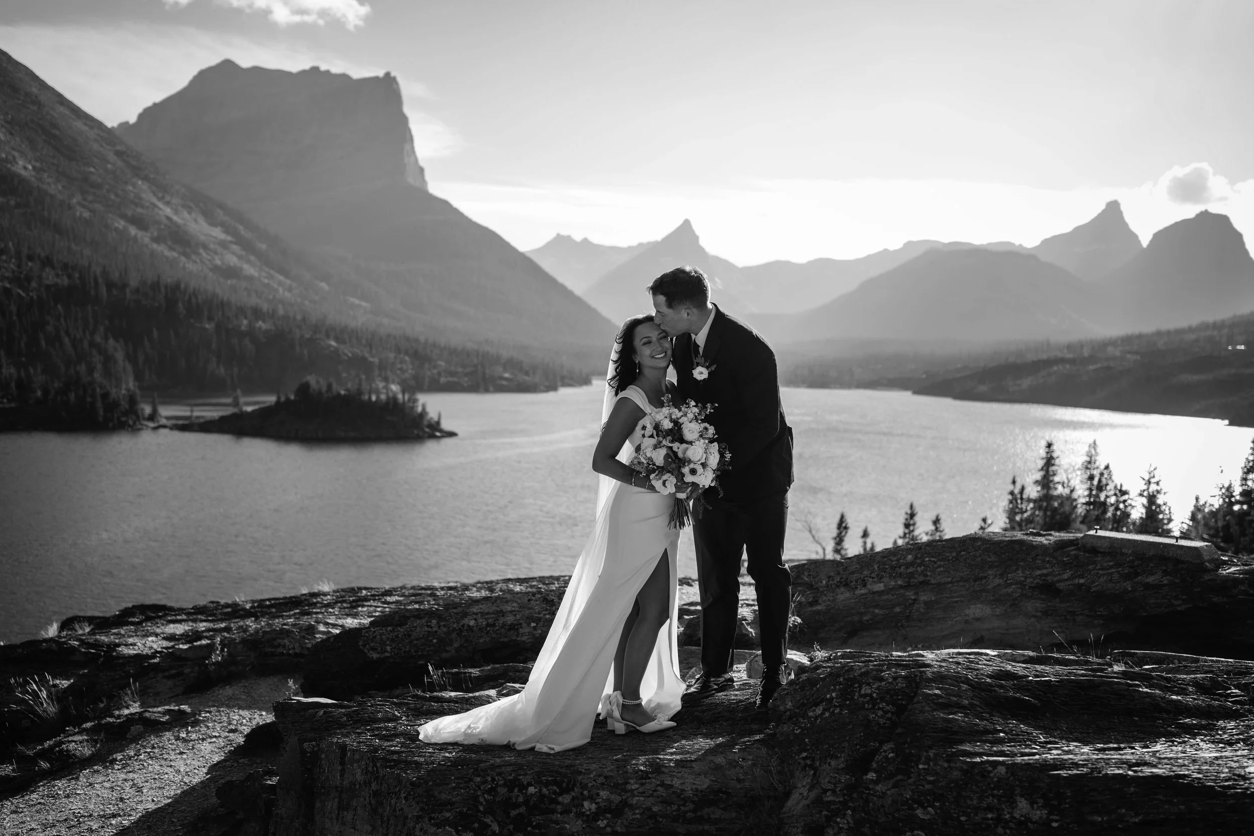 elopemontana_couple0020.jpg