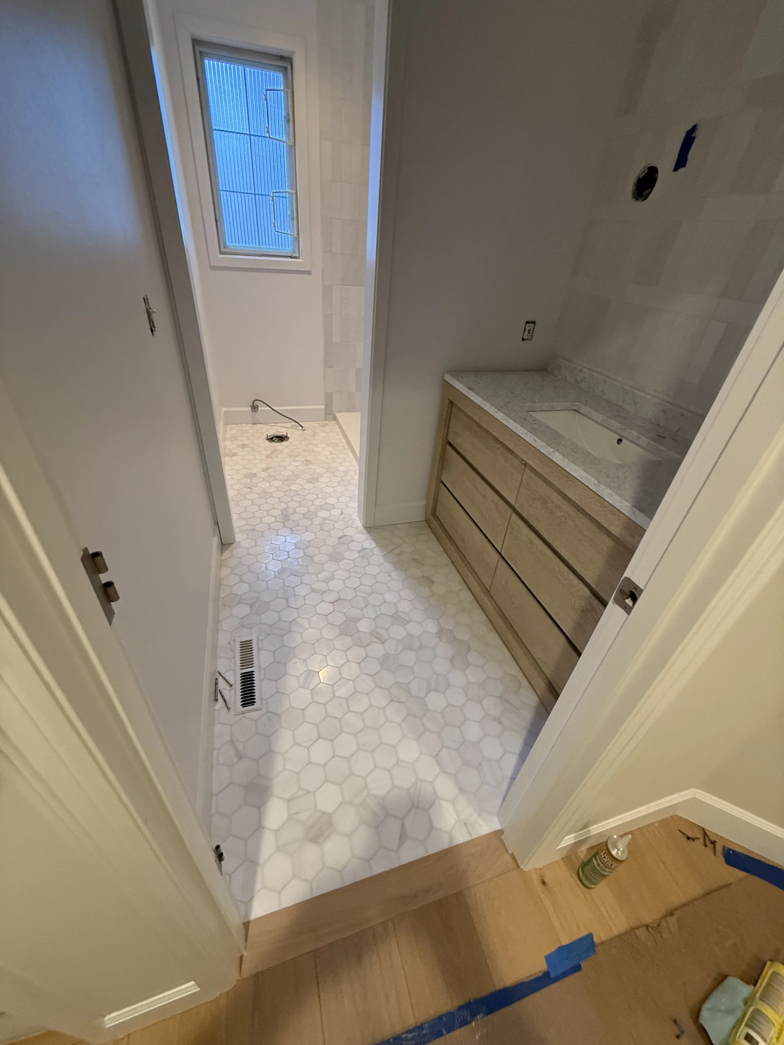 Cloé 2.5" x 8" Glossy Ceramic Tile in White