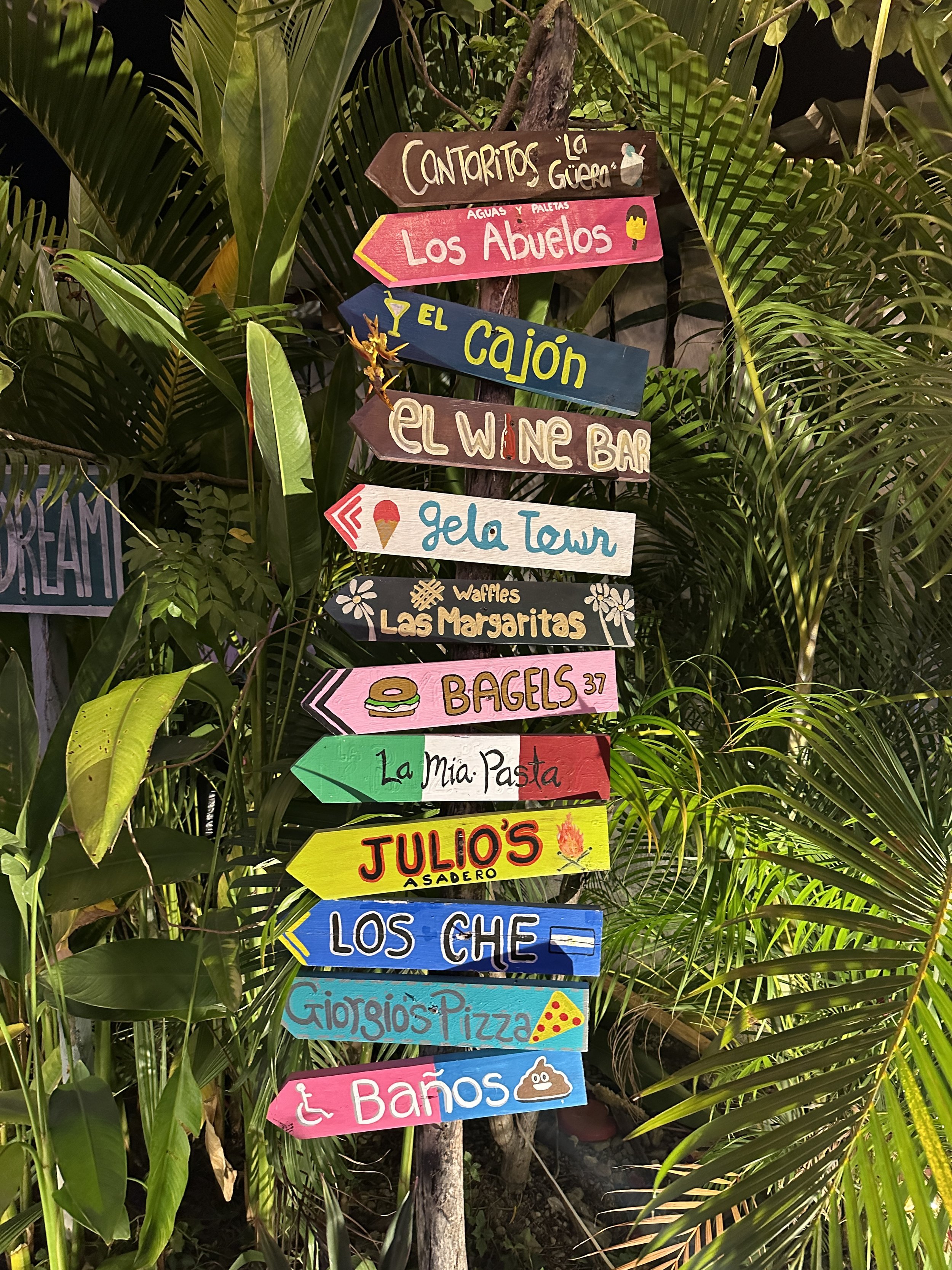 El Merkado Zihuantanejo