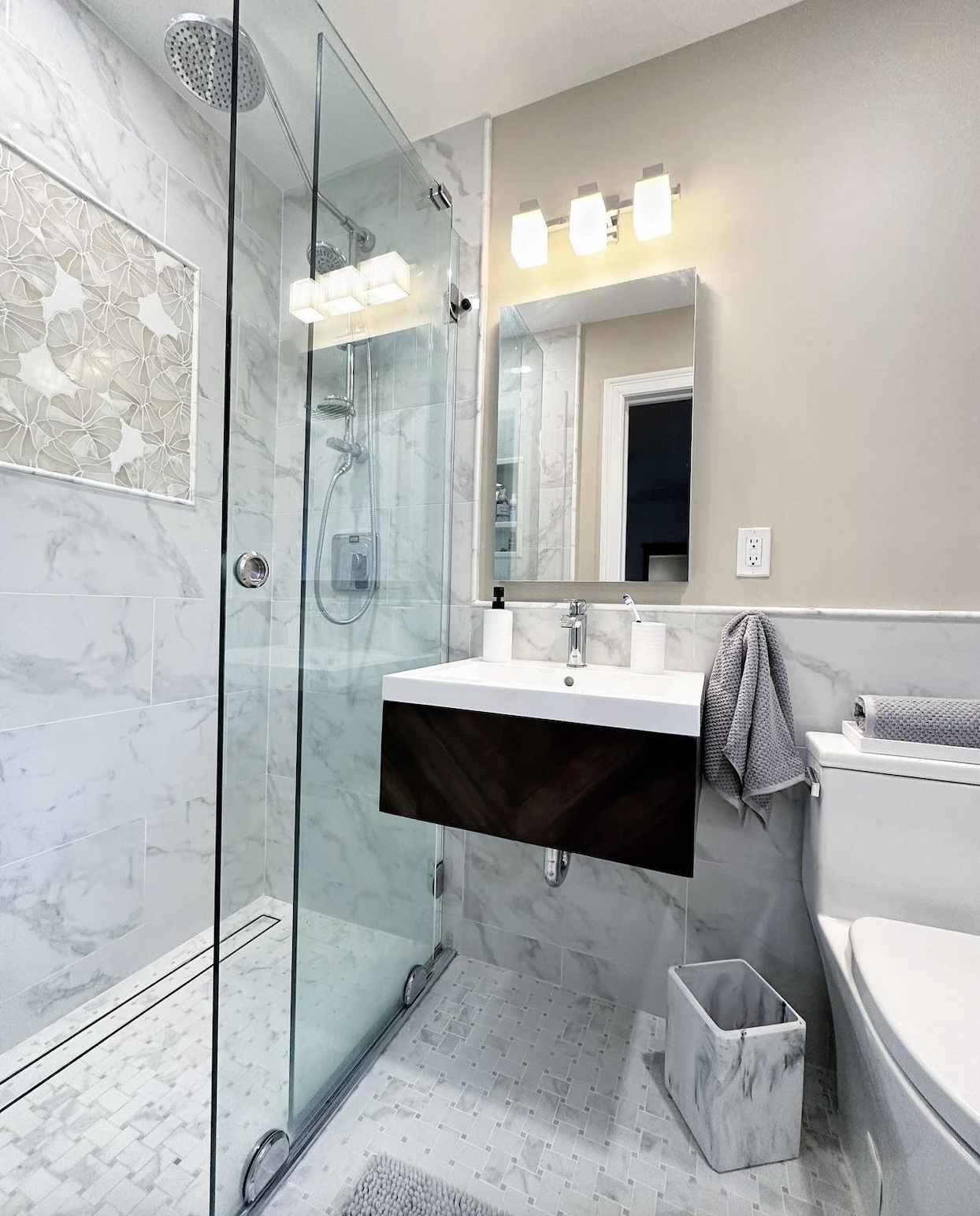 bathroom 2.png