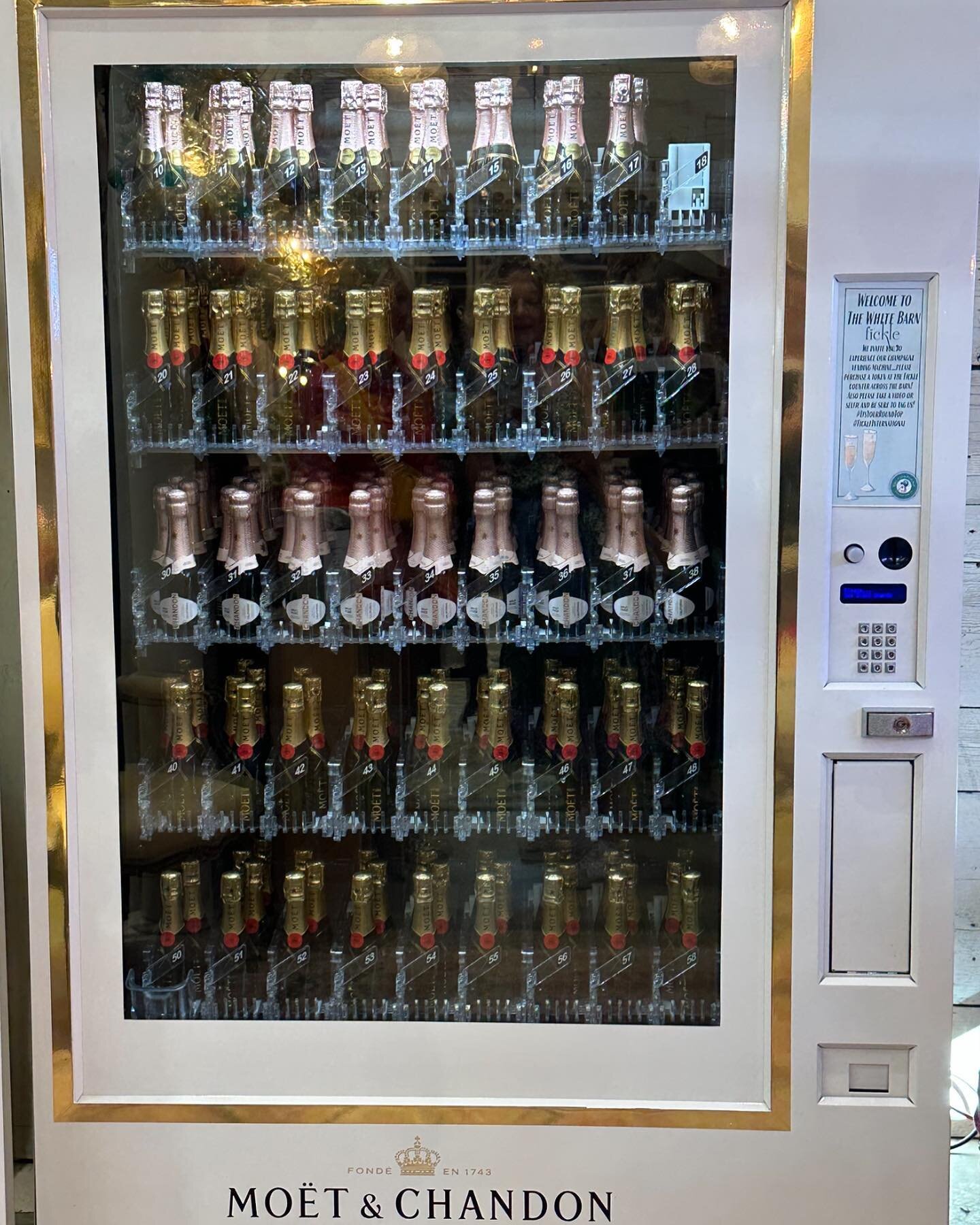 All I want for xmas&hellip;.. #champagneforever #necessities #aneednotawant #morebubblesplease #champagnetaste