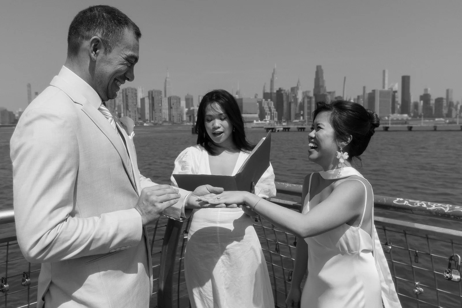 nyc-waterfront-elopement-greenpoint-manhattan-skyline-cakewalk.jpg